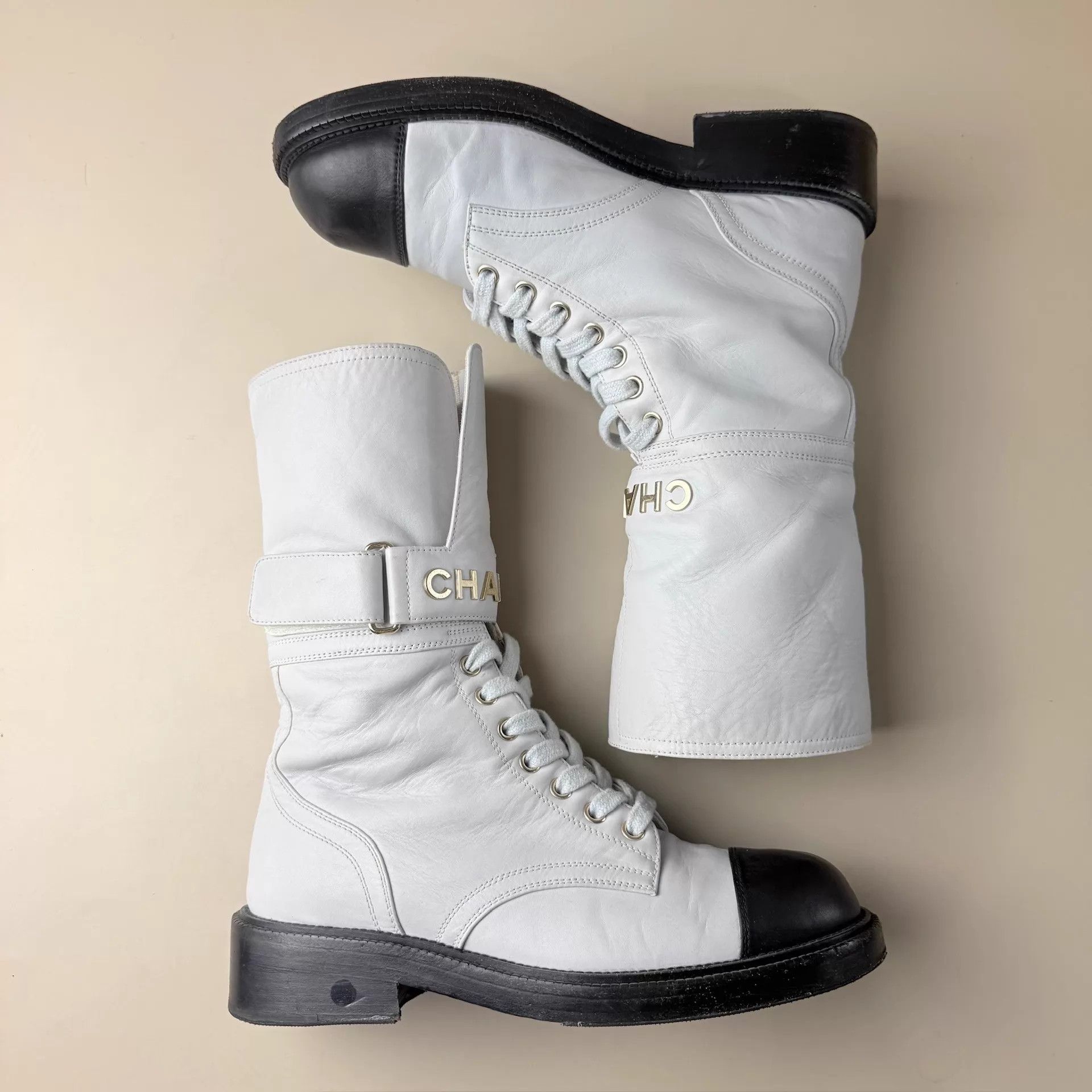 Chanel CHANEL black gray gold lettering mid-calf boots EU37 mint Size US 6.5 / IT 36.5 - 4 Thumbnail