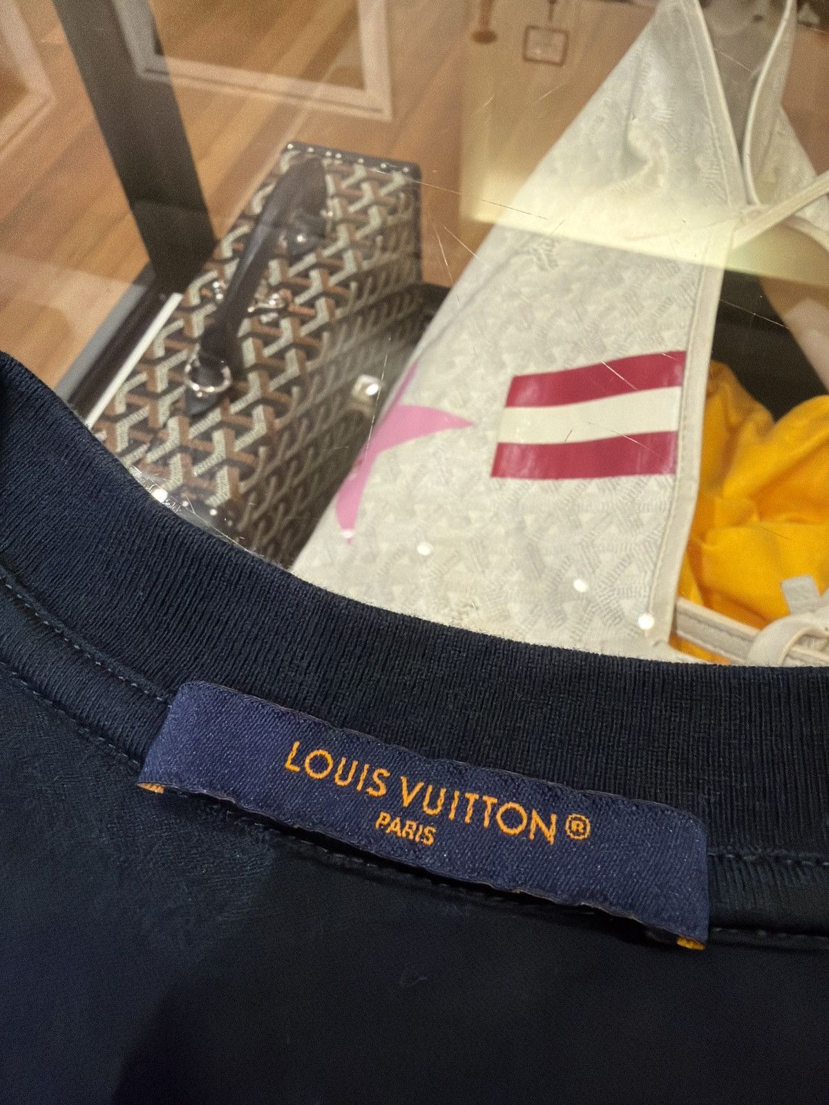 Louis Vuitton Louis Vuitton Gradient Monogram Tee Size US S / EU 44-46 / 1 - 3 Thumbnail