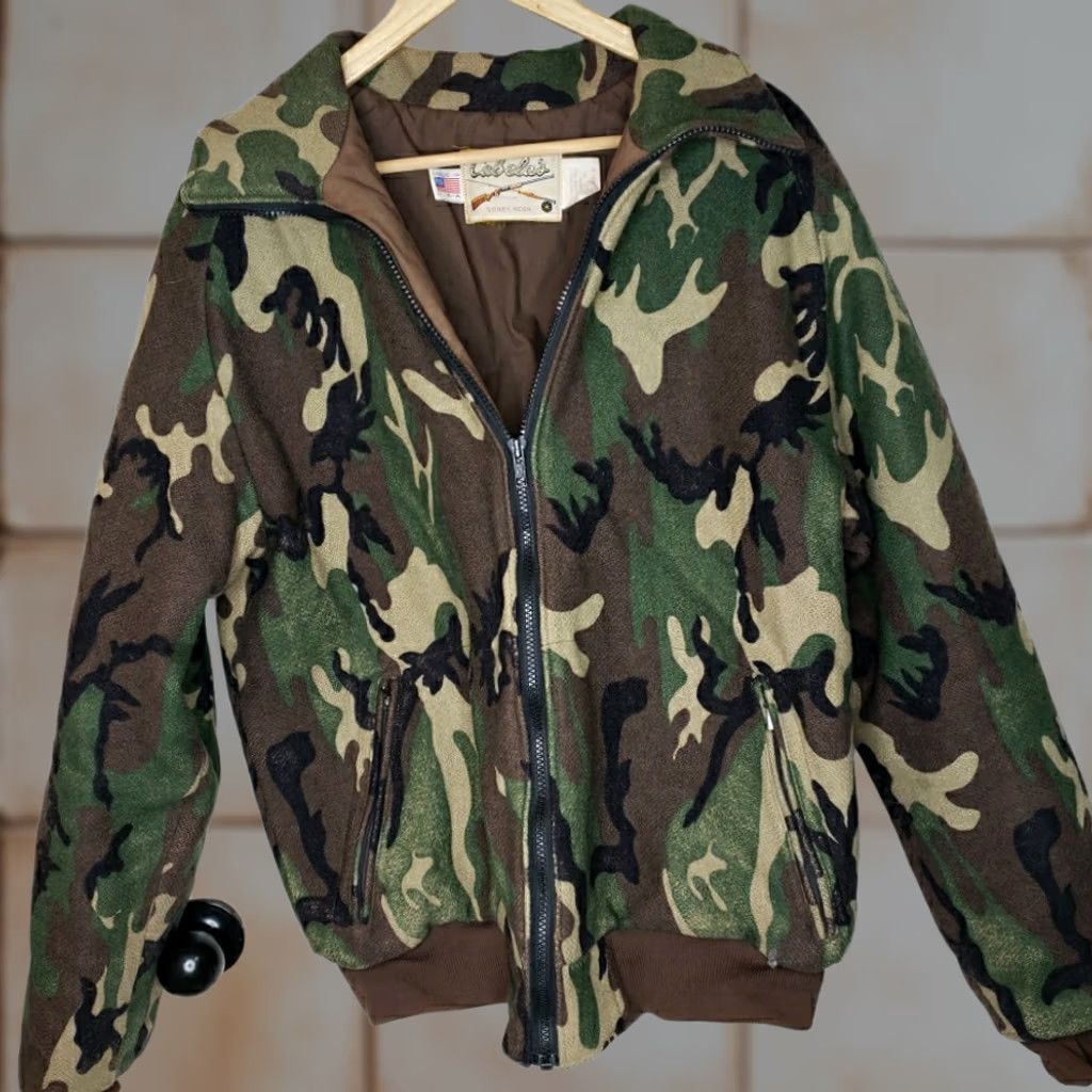 Vintage VINTAGE Cabela’s Whitetail Clothing Wool Jacket Camouflage Zip XL Brown Mens Jacket USA Water Resistant Size US XL / EU 56 / 4 - 1 Thumbnail