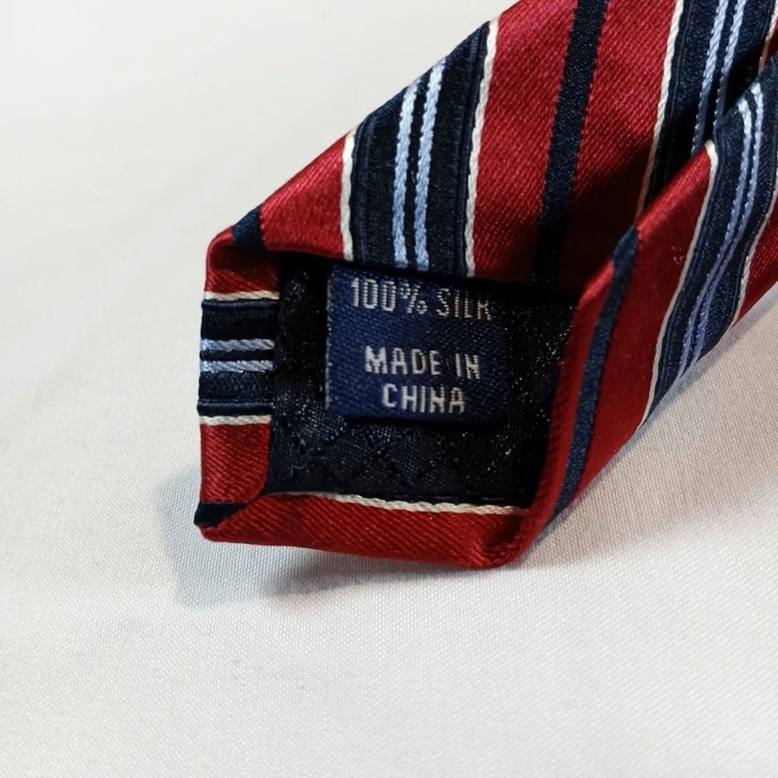 Club Room Club Room Tie Red Silk Necktie Striped Navy Light Blue 58" x 3.5" Mens Silk Tie Size ONE SIZE - 5 Thumbnail