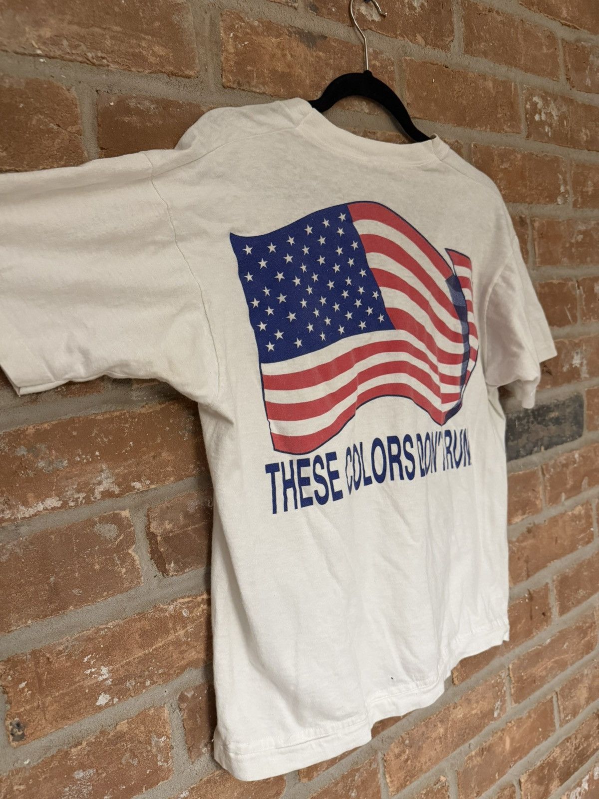 Vintage Vintage Operation Desert Storm Tee – Made in USA 🇺🇸 Size US S / EU 44-46 / 1 - 5 Thumbnail