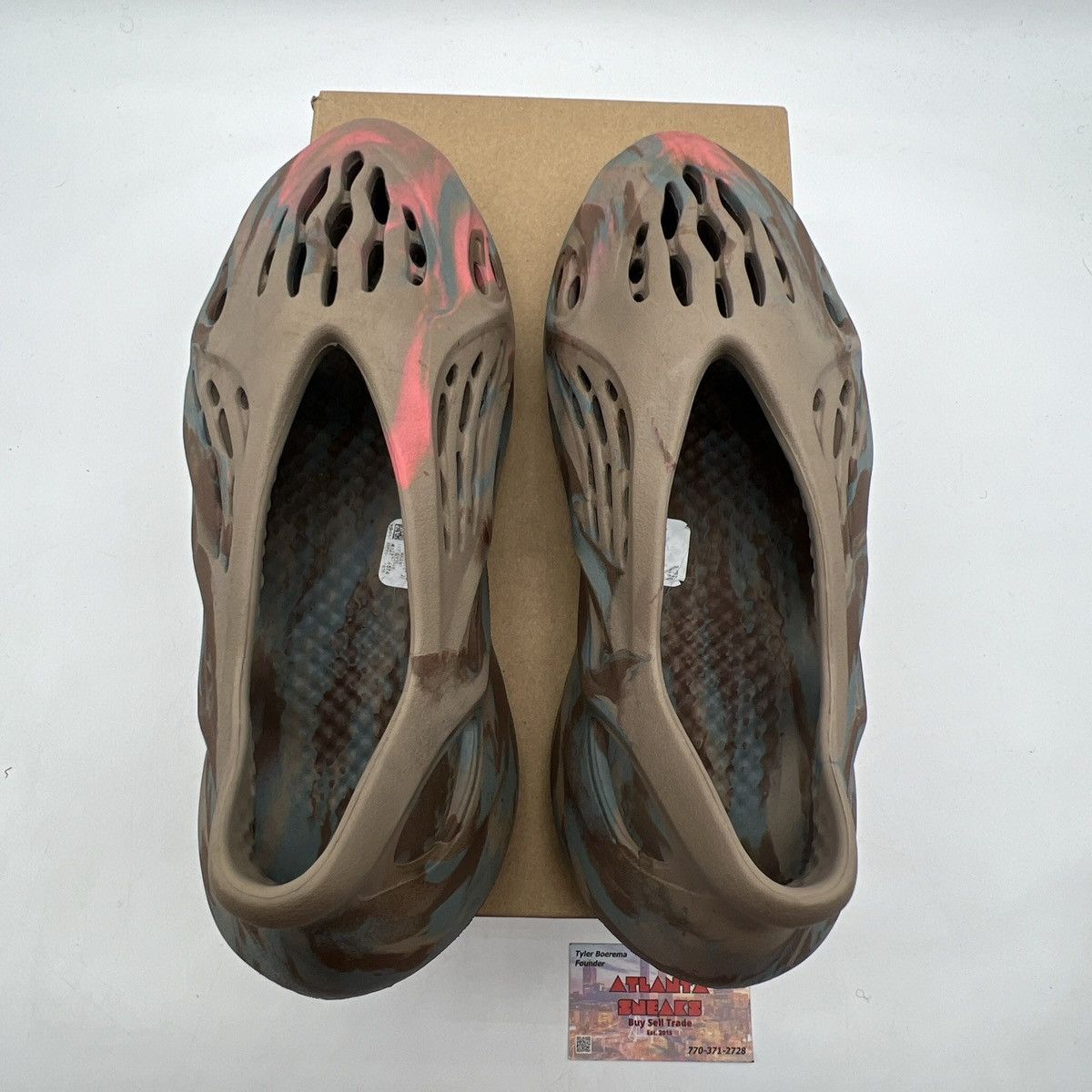 Adidas Yeezy foam runner Mx sand grey Size US 12 / EU 45 - 8 Thumbnail