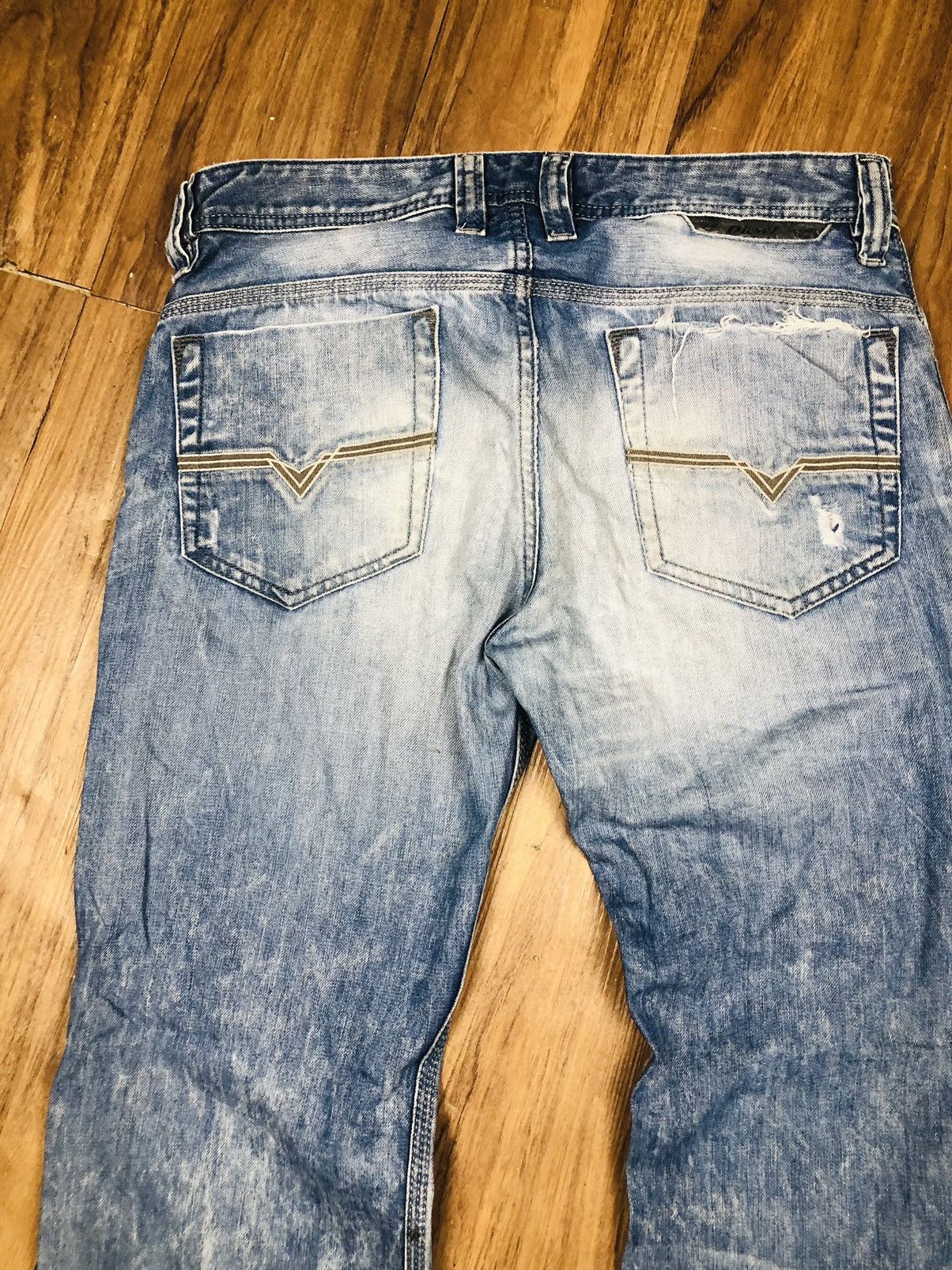 Diesel Diesel Industry Distress Jeans (33) Size US 28 / EU 44 - 19 Thumbnail