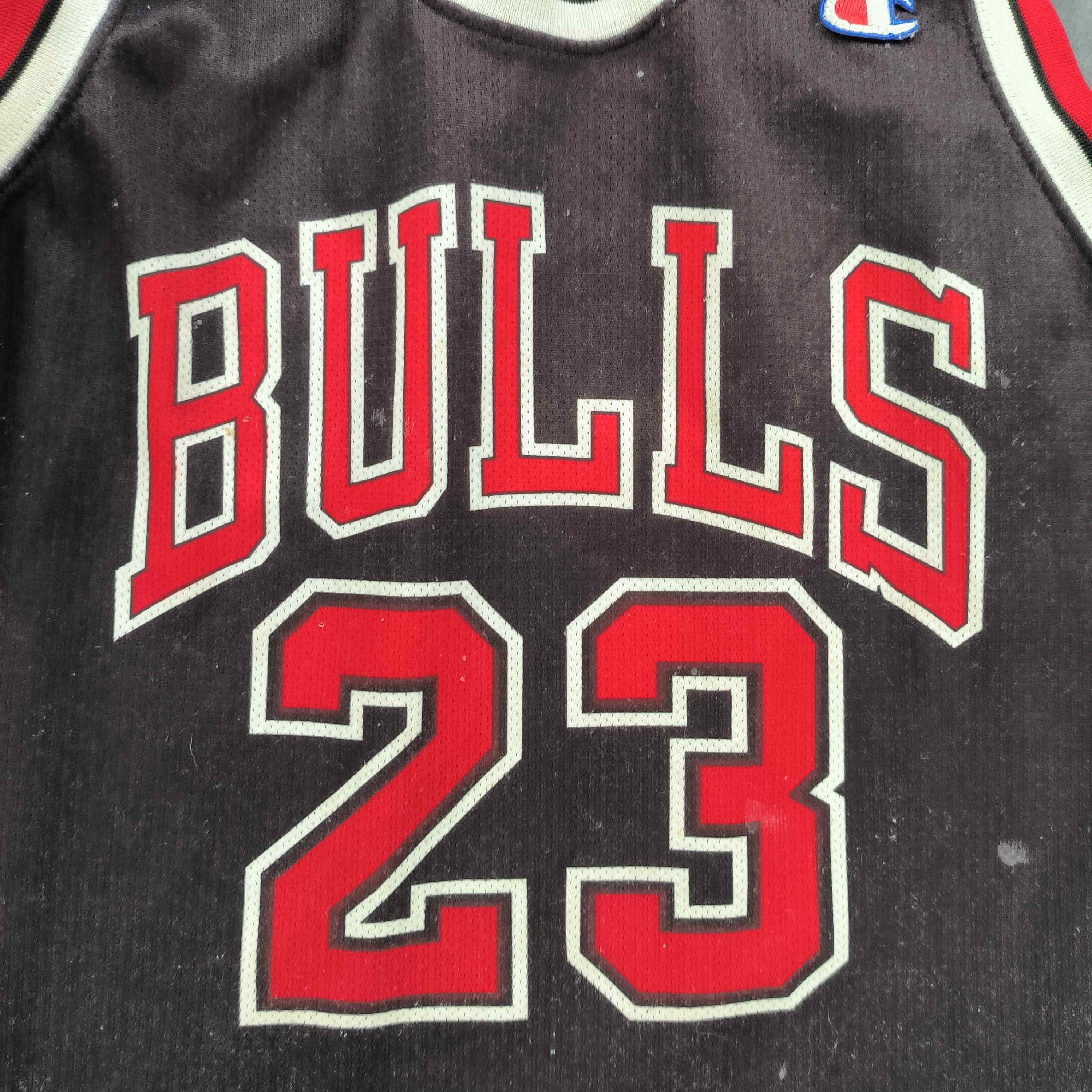 Champion Chicago Bulls Michael Jordan Champion EU NBA jersey size M Size US M / EU 48-50 / 2 - 4 Thumbnail