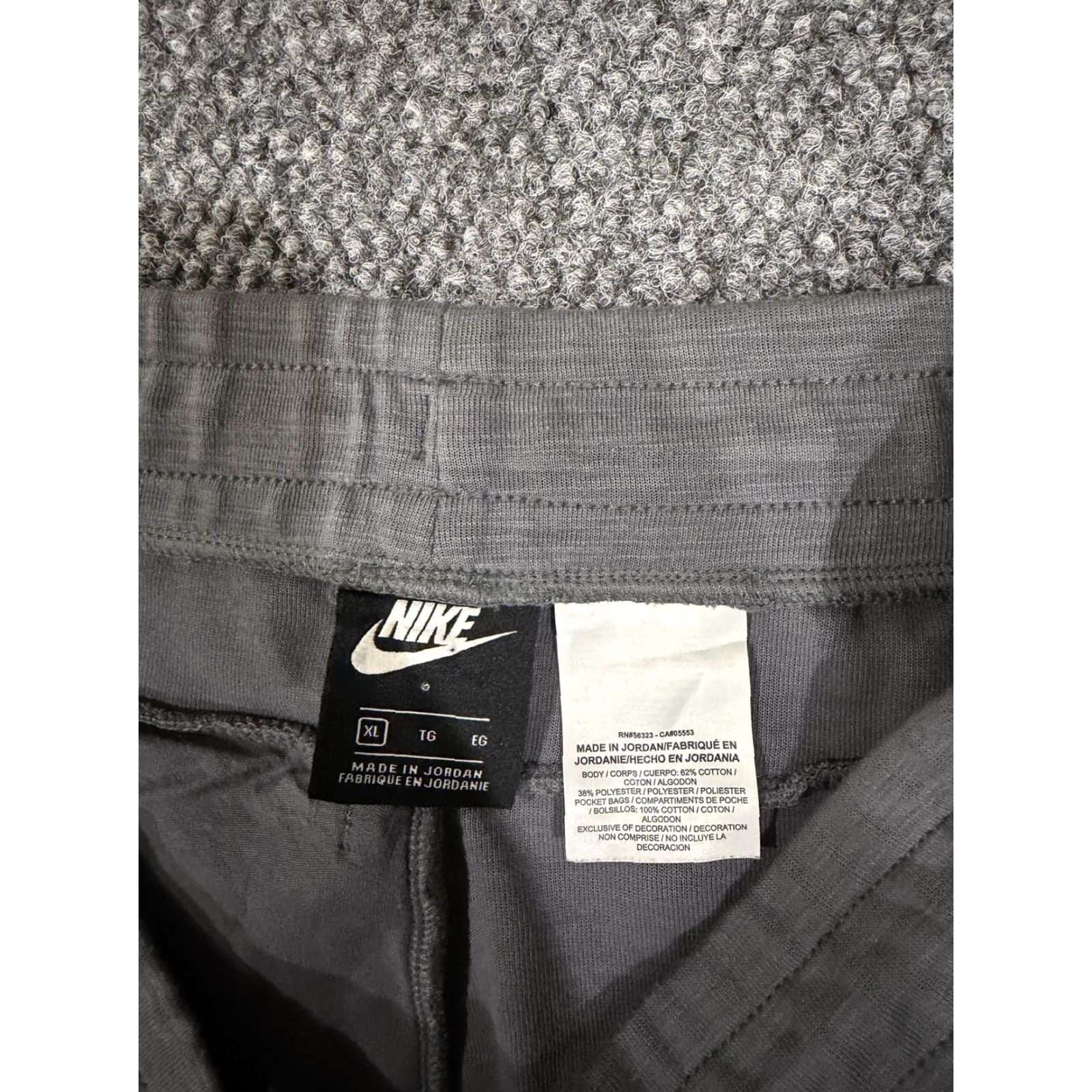 Nike Nike Pants Mens XL Gray Knit Joggers Slim Tapered Zip Pocket Athletic Pants Size US 36 / EU 52 - 6 Thumbnail