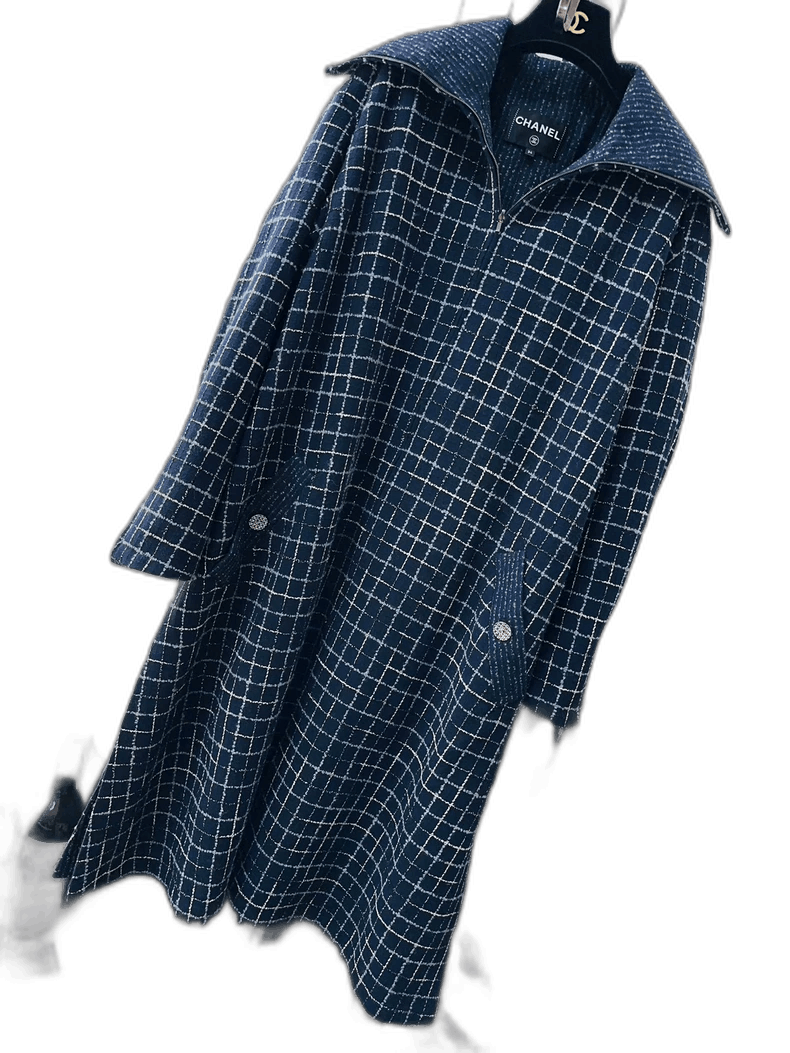 Chanel Chanel Blue Plaid Collar Coat Size 34 Size S / US 4 / IT 40 - 1 Thumbnail
