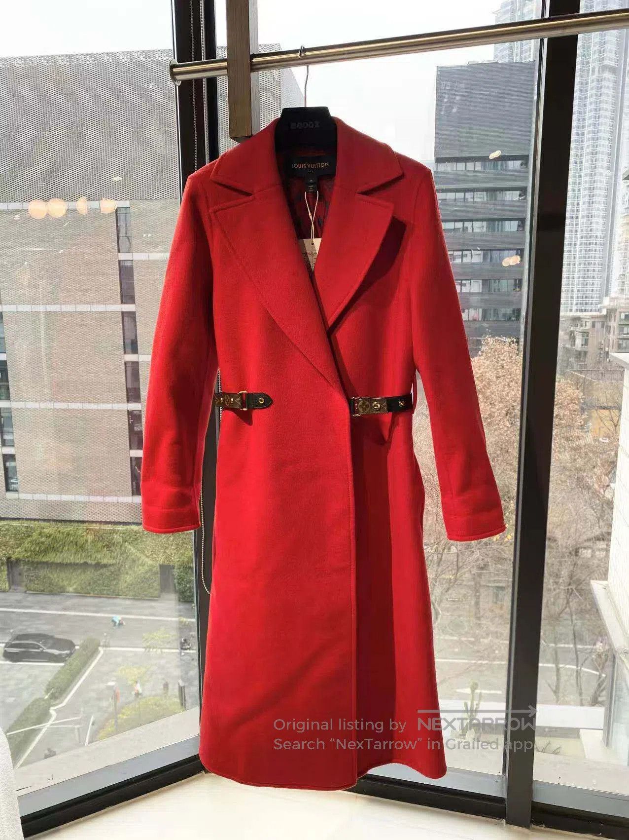 Louis Vuitton Louis Vuitton The inside is full of printed coats| Size XXS / US 00 / IT 34 - 2 Thumbnail