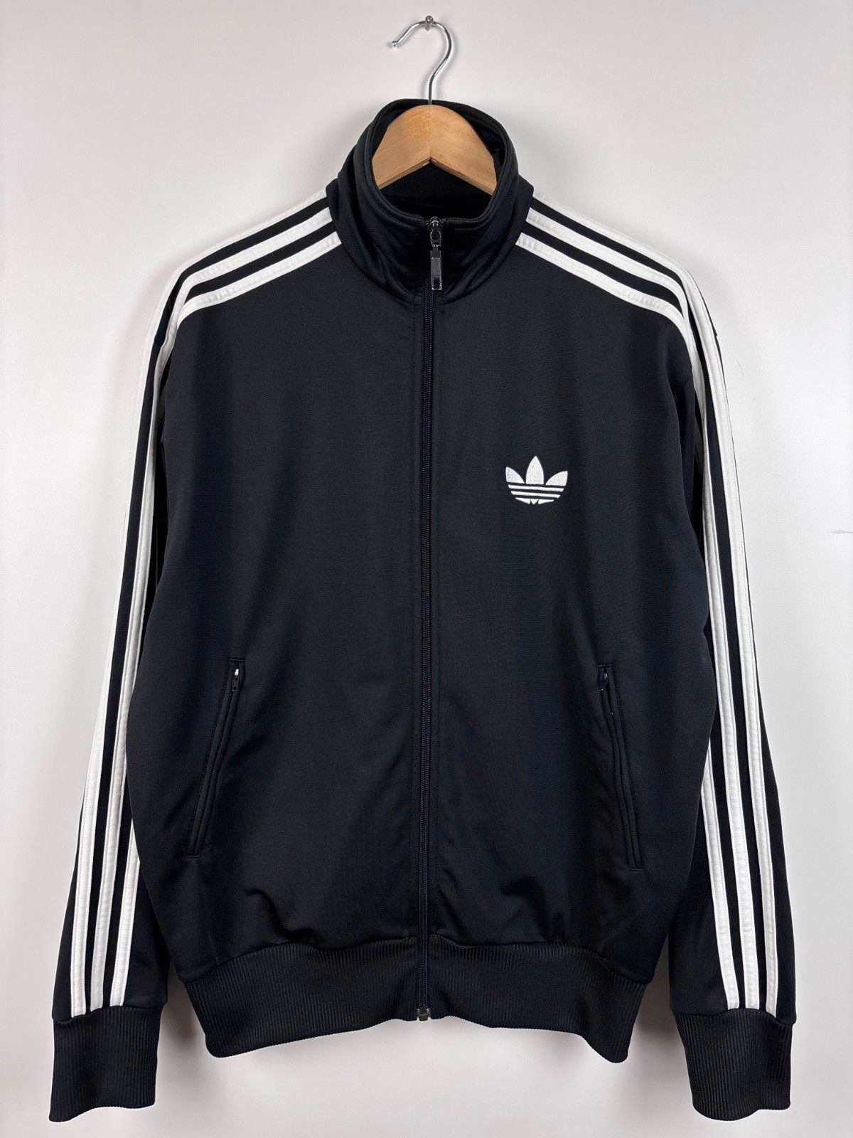 Adidas Vintage Adidas Trefoil Track Zip Jacket Black Mens Size M Size US M / EU 48-50 / 2 - 1 Thumbnail