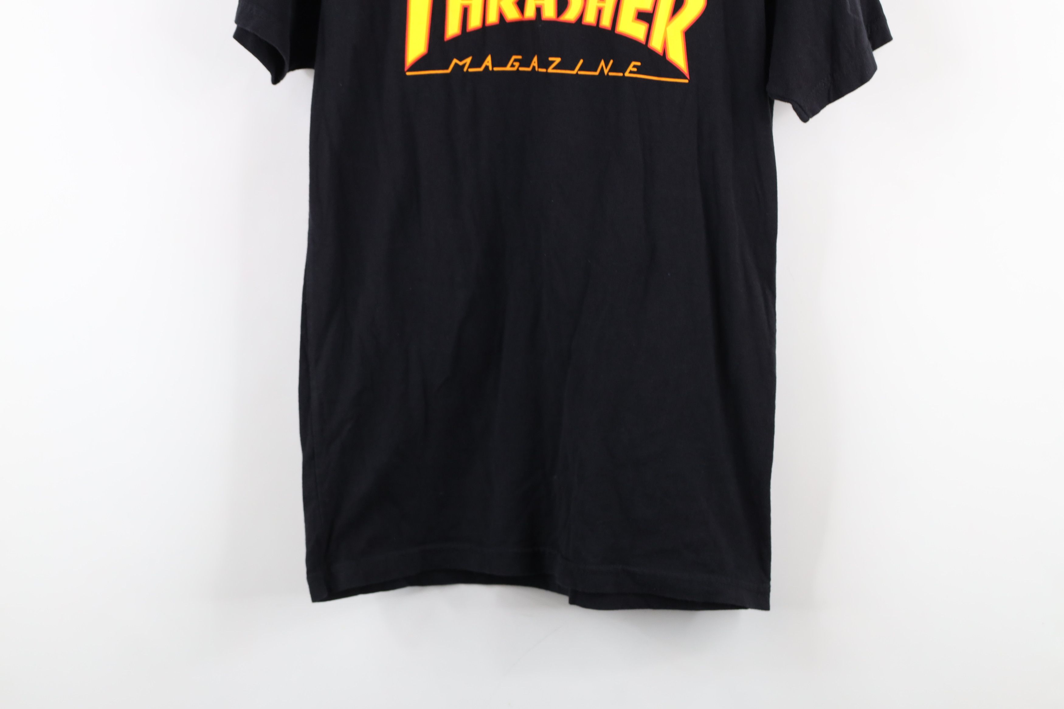 Vintage Vintage Y2K Thrasher Magazine Fire Flames Skateboard T-Shirt Size US S / EU 44-46 / 1 - 3 Thumbnail