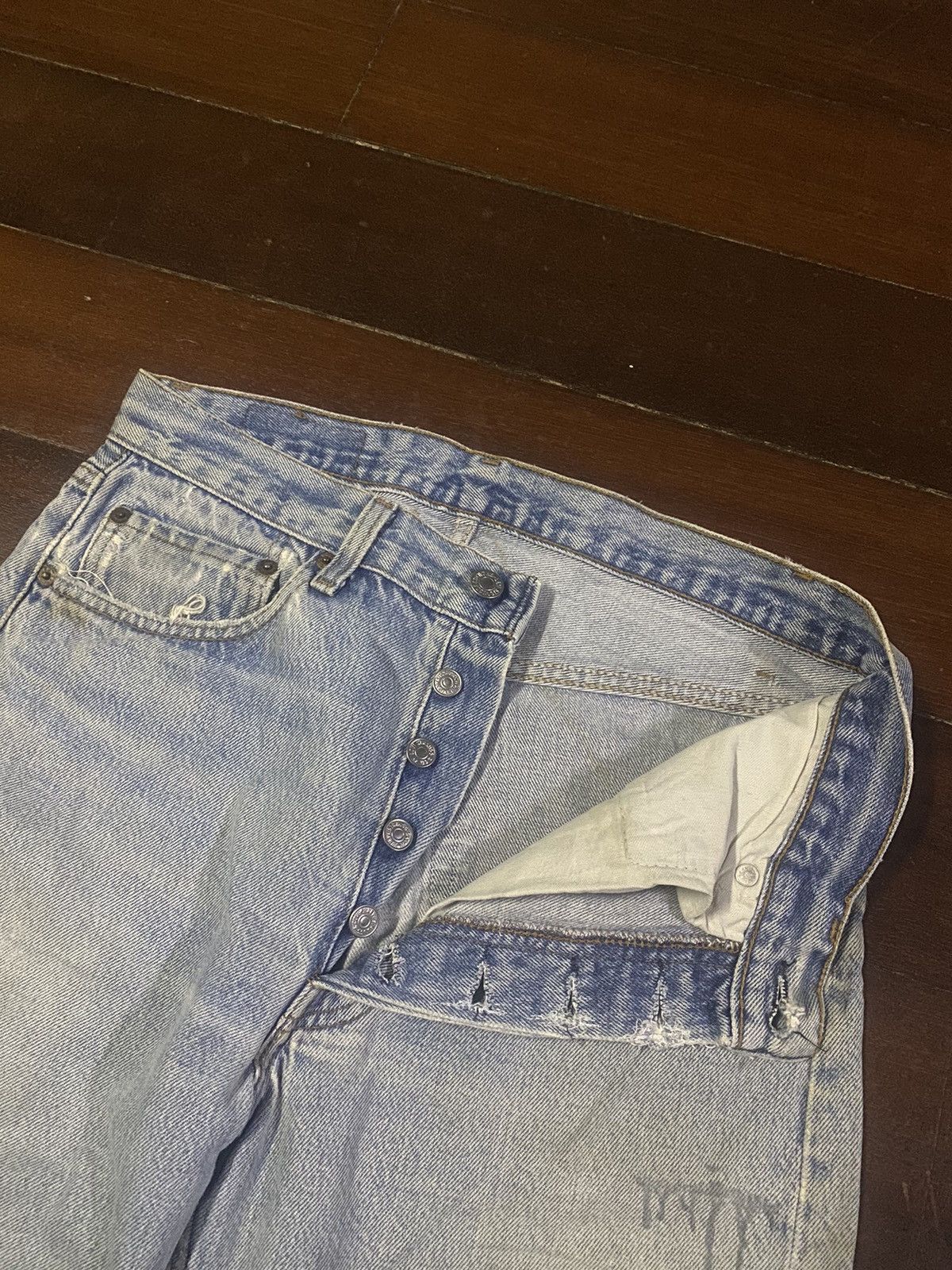 Levi's Vintage 80s Levis 501 Faded Blue Jeans distressed Size US 32 / EU 48 - 9 Thumbnail