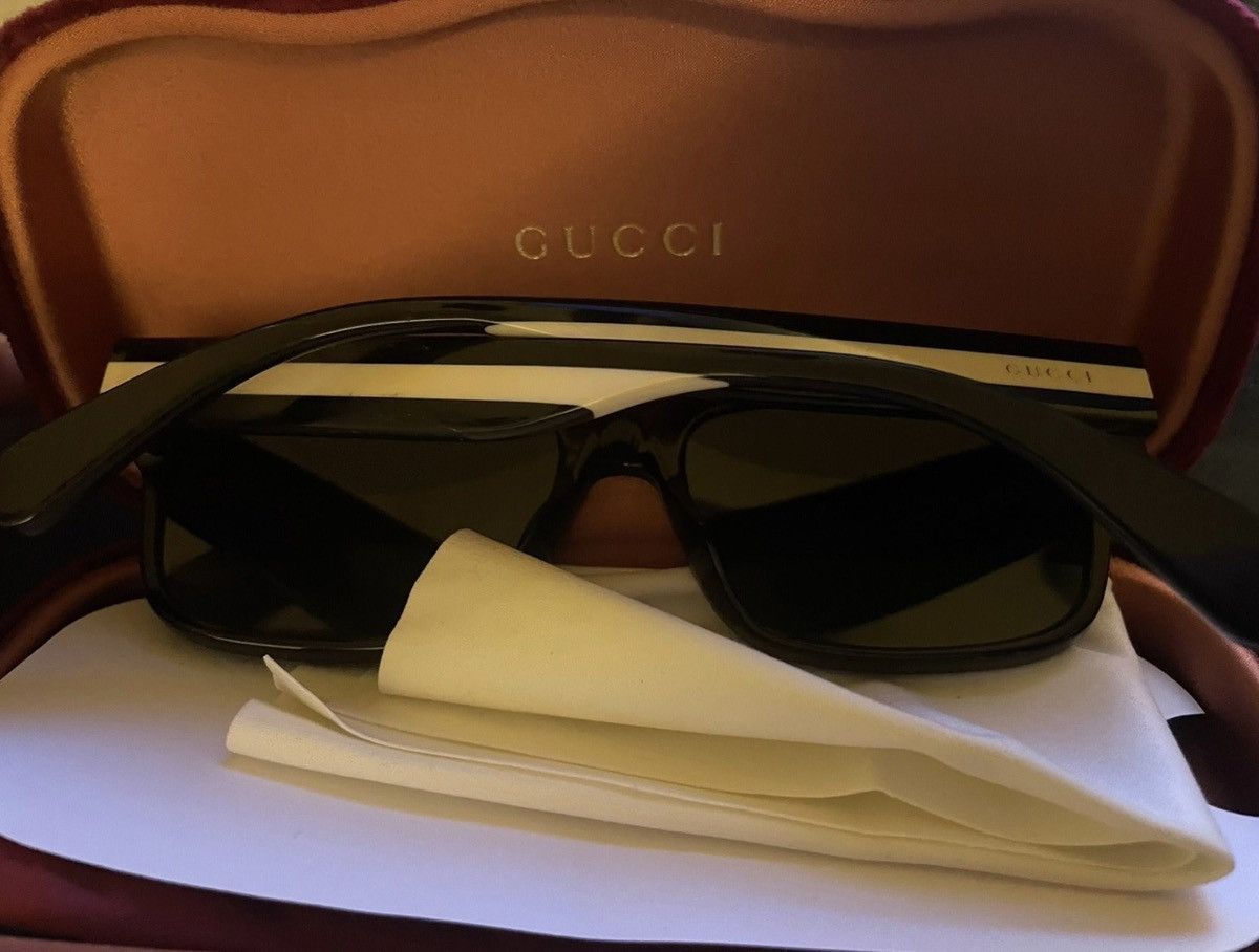 Gucci Gucci sun glasses Size 30 - 12 Thumbnail