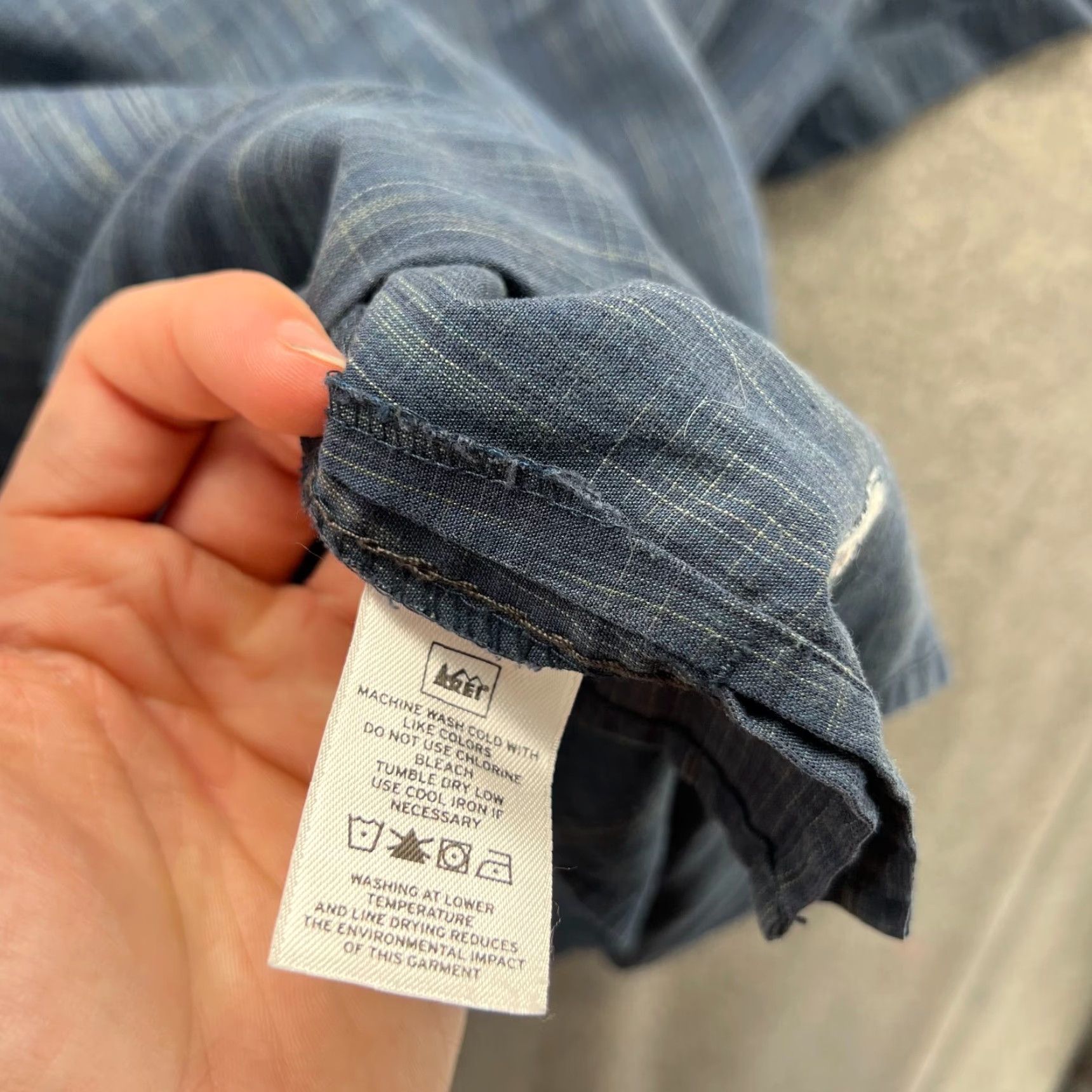 Vintage REI Shirt Men XL Blue Striped Button-Down Short Sleeve Outdoor Casual Button-Up Shirt Size US XL / EU 56 / 4 - 6 Thumbnail