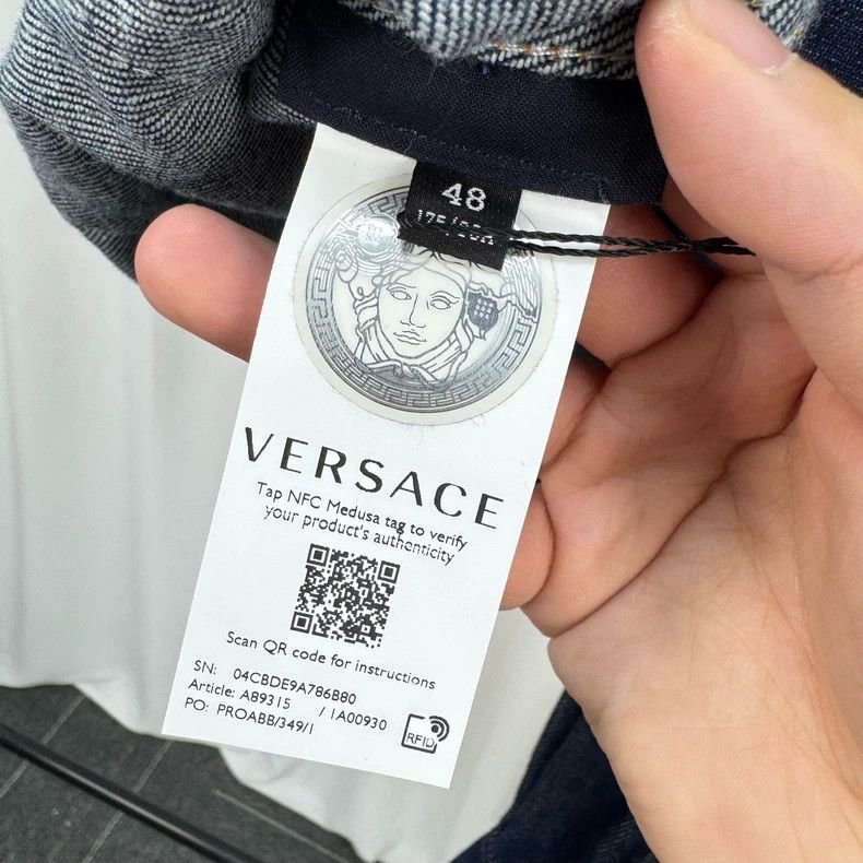 Versace Versace Medusa gold-buttoned denim shirt jacket Size US S / EU 44-46 / 1 - 6 Thumbnail