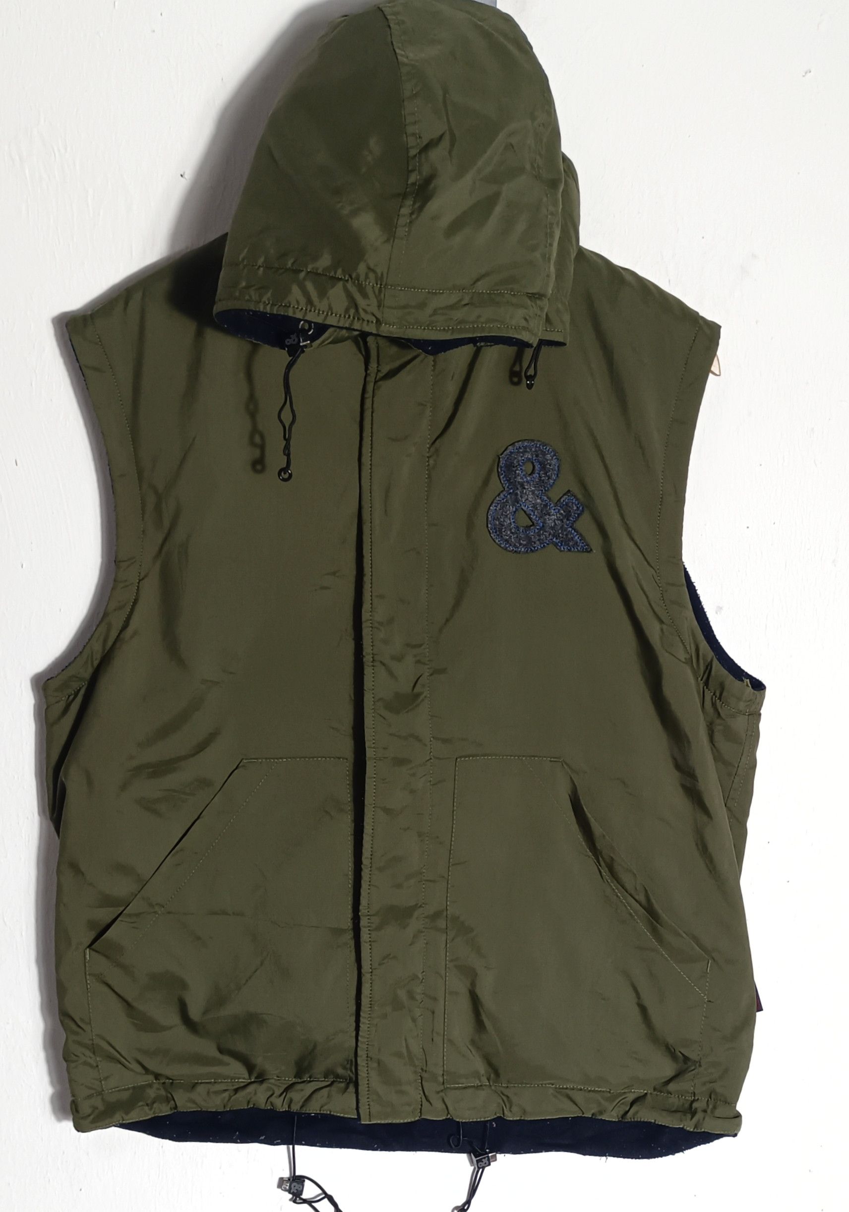 RARE🔥🔥Dolce & Gabbana Vest Hoodie & Logo