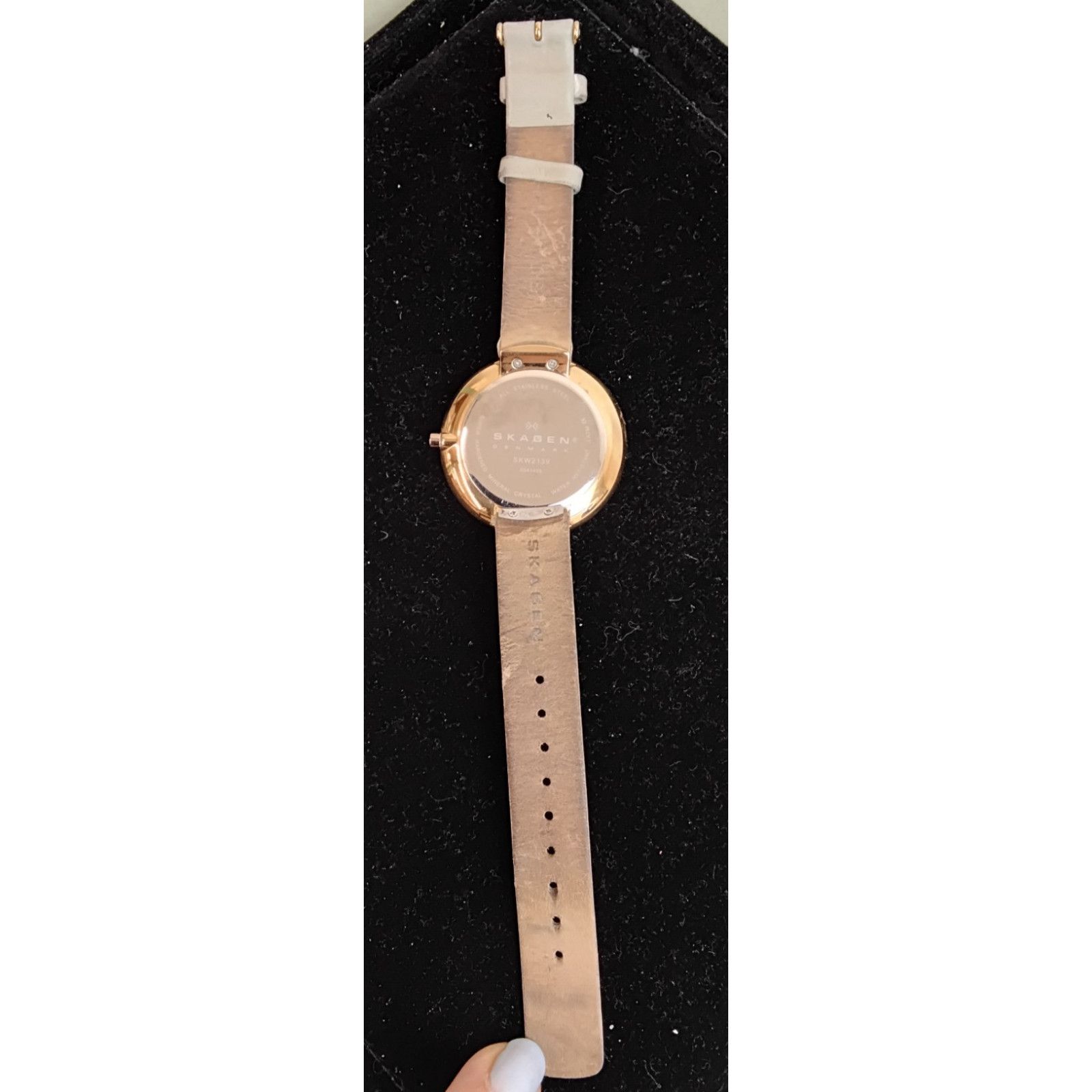 Skagen Skagen Denmark Ladies Watch SKWZ139 Gold Bezel Gray Band Size ONE SIZE - 7 Thumbnail