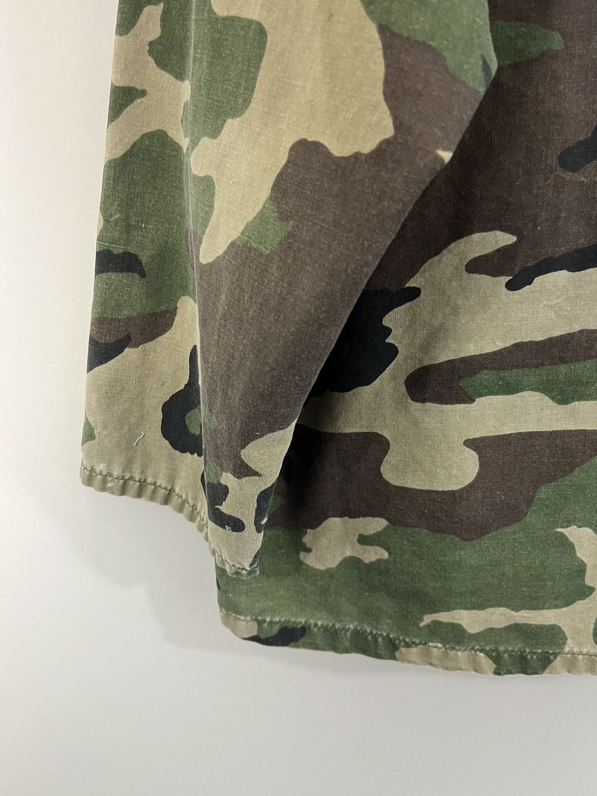 Vintage Thrashed Camo Print Military Army Overshirt Jacket Size US XL / EU 56 / 4 - 13 Thumbnail