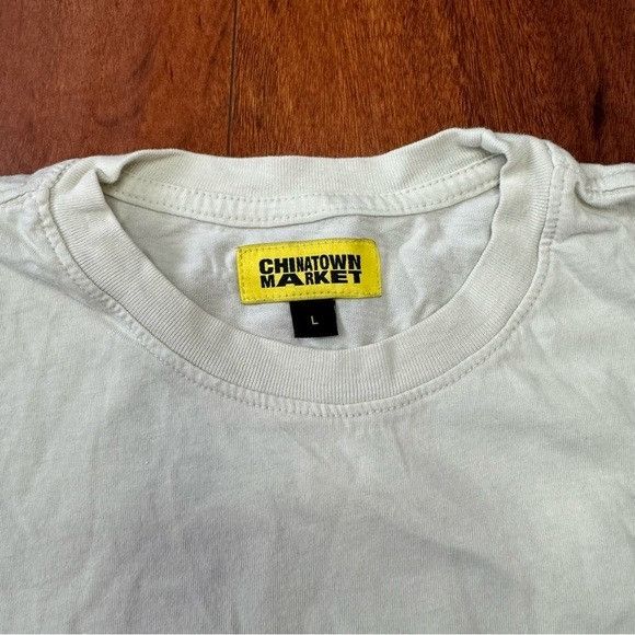 Market CHINATOWN MARKET KEEPING THE GAME FRESH CREAM T-SHIRT SZ LAR Size US L / EU 52-54 / 3 - 4 Thumbnail