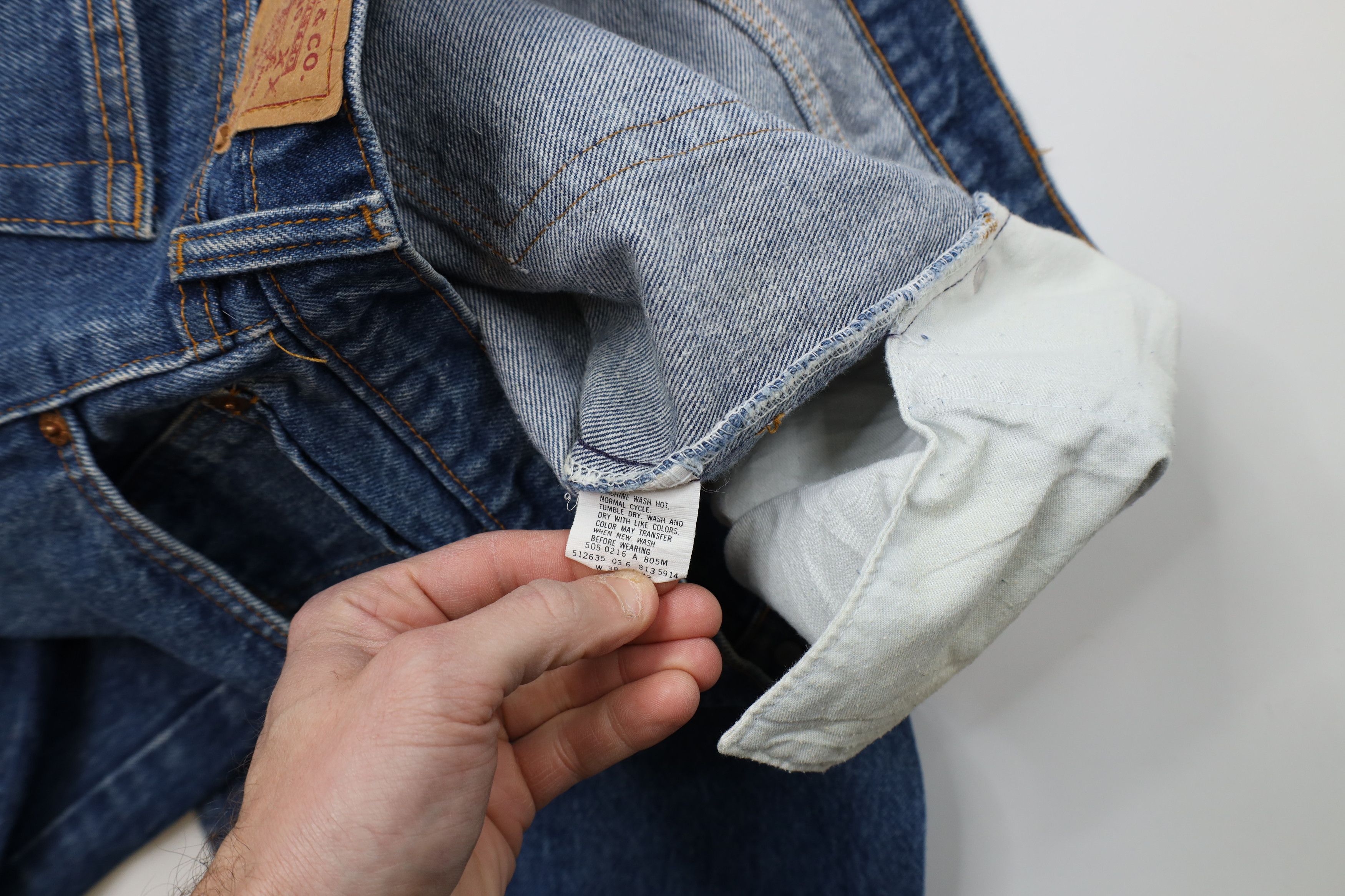 Levi's Vintage 90s Levis 505xx Regular Straight Leg Jeans Blue USA Size US 36 / EU 52 - 9 Thumbnail