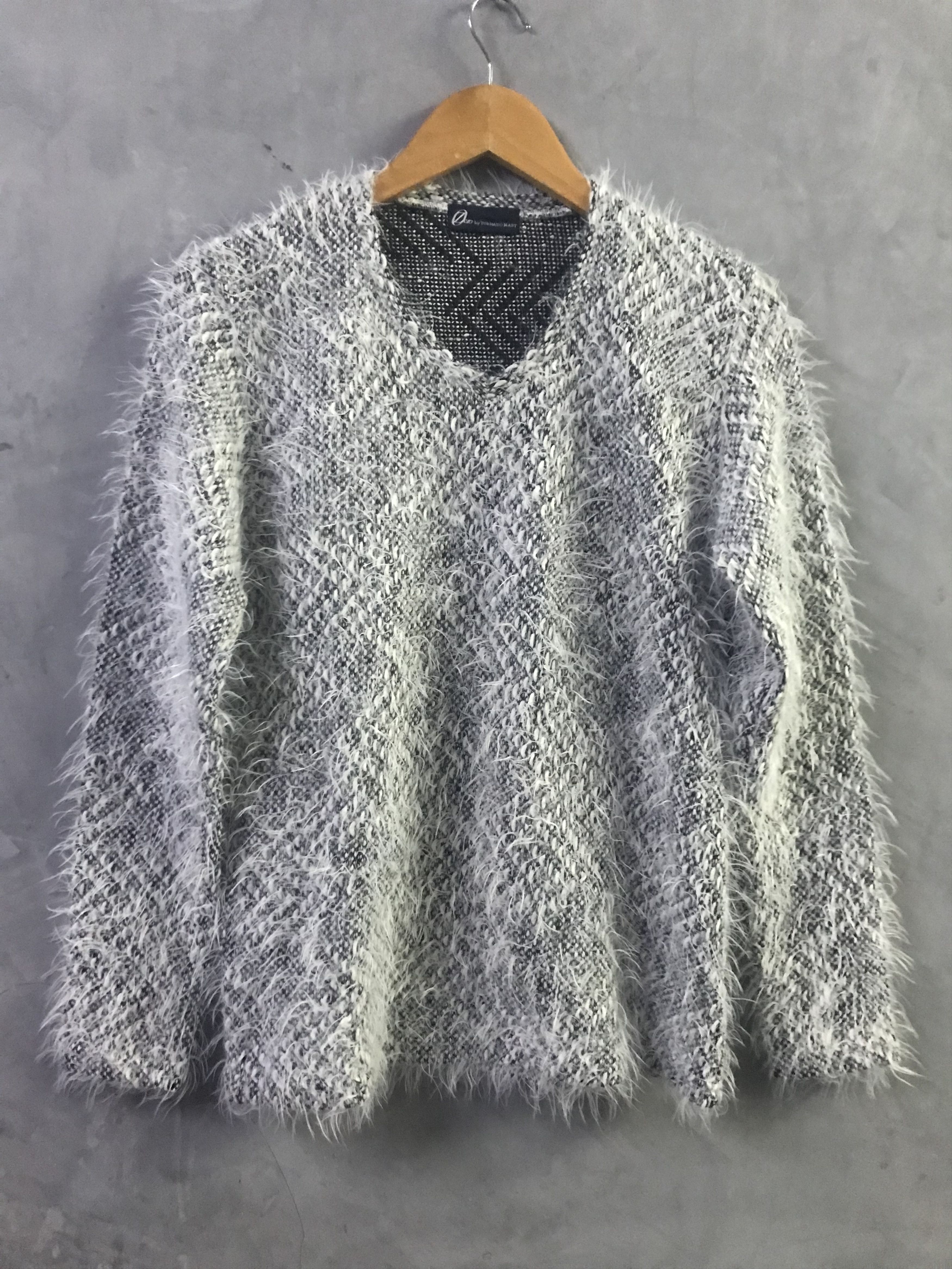 Tornado Mart Tornado Mart - Sweater V-neck fuzzy knit Size US L / EU 52-54 / 3 - 4 Thumbnail