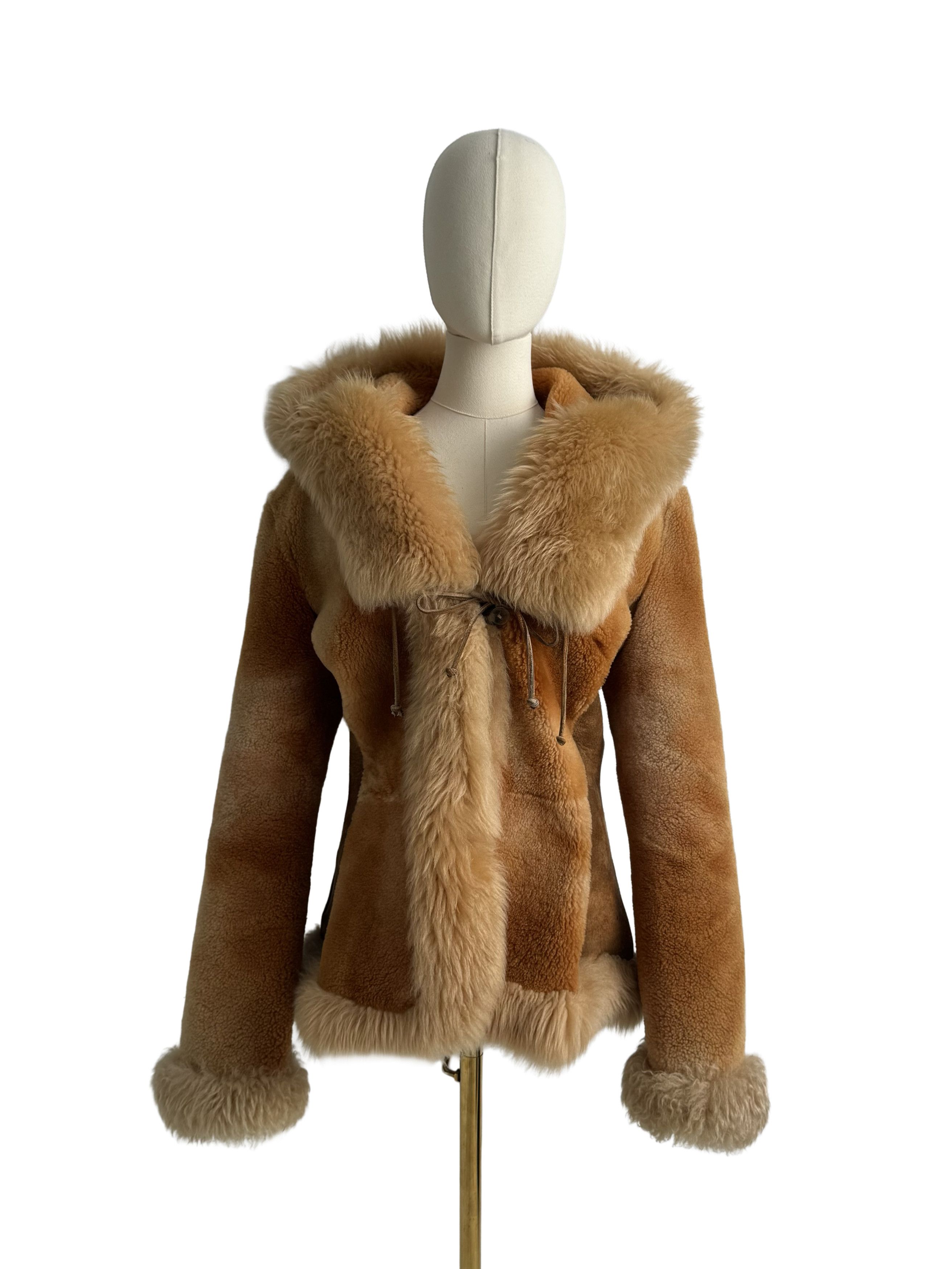 Vintage Vintage Real Sheepskin Hooded Jacket Size L / US 10 / IT 46 - 2 Thumbnail
