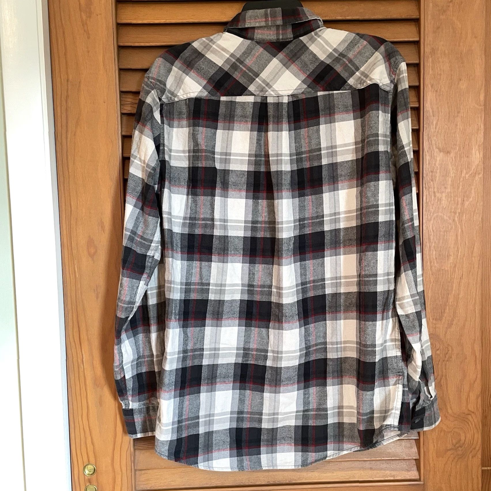Eddie Bauer Eddie Bauer Button-Down Flannel Shirt Men's M Classic Fit Grey Plaid Soft Size US M / EU 48-50 / 2 - 3 Thumbnail