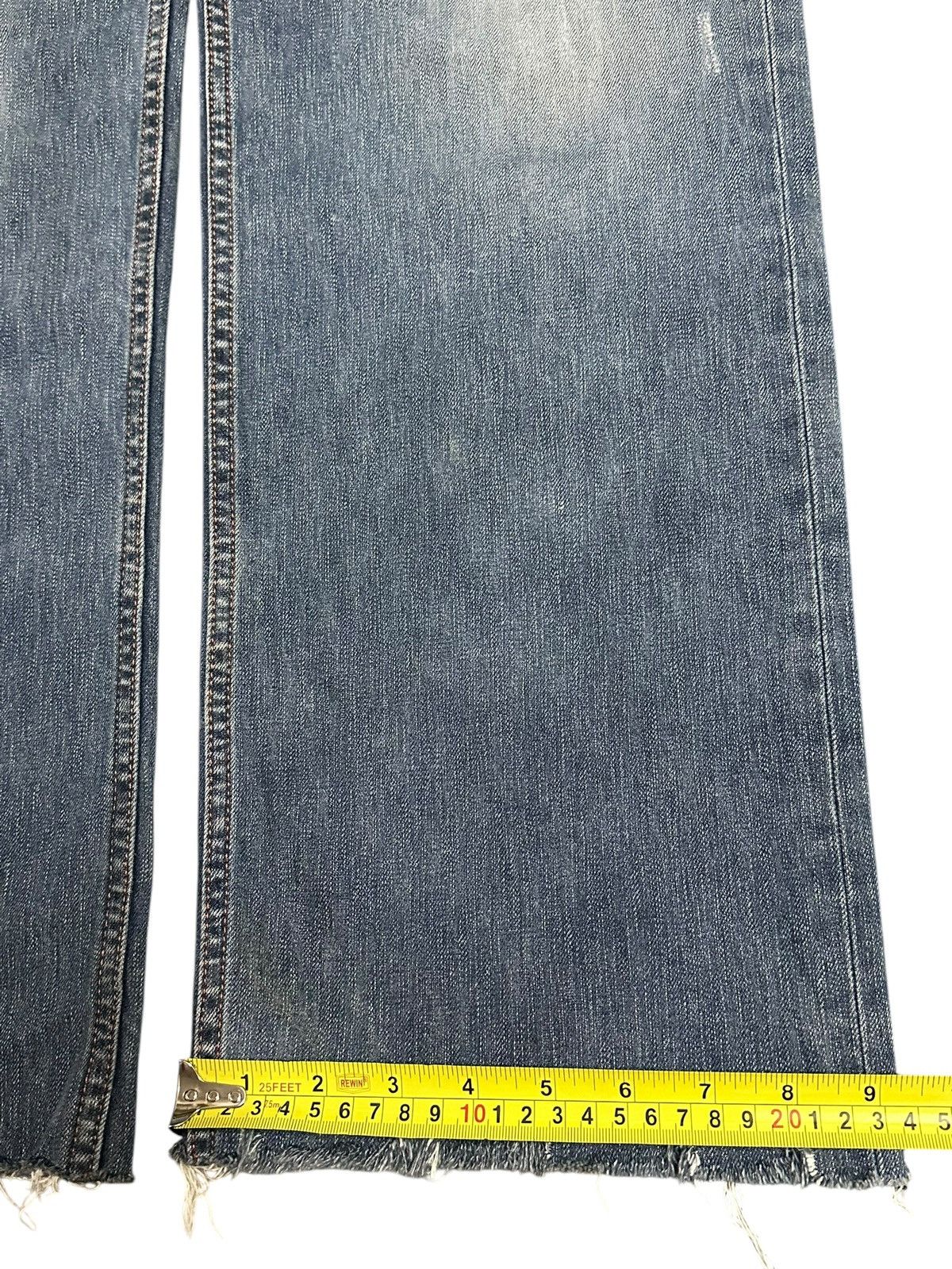Burberry Vintage Burberry Blue Label Faded Wash Baggy Jeans Size US 31 - 17 Thumbnail