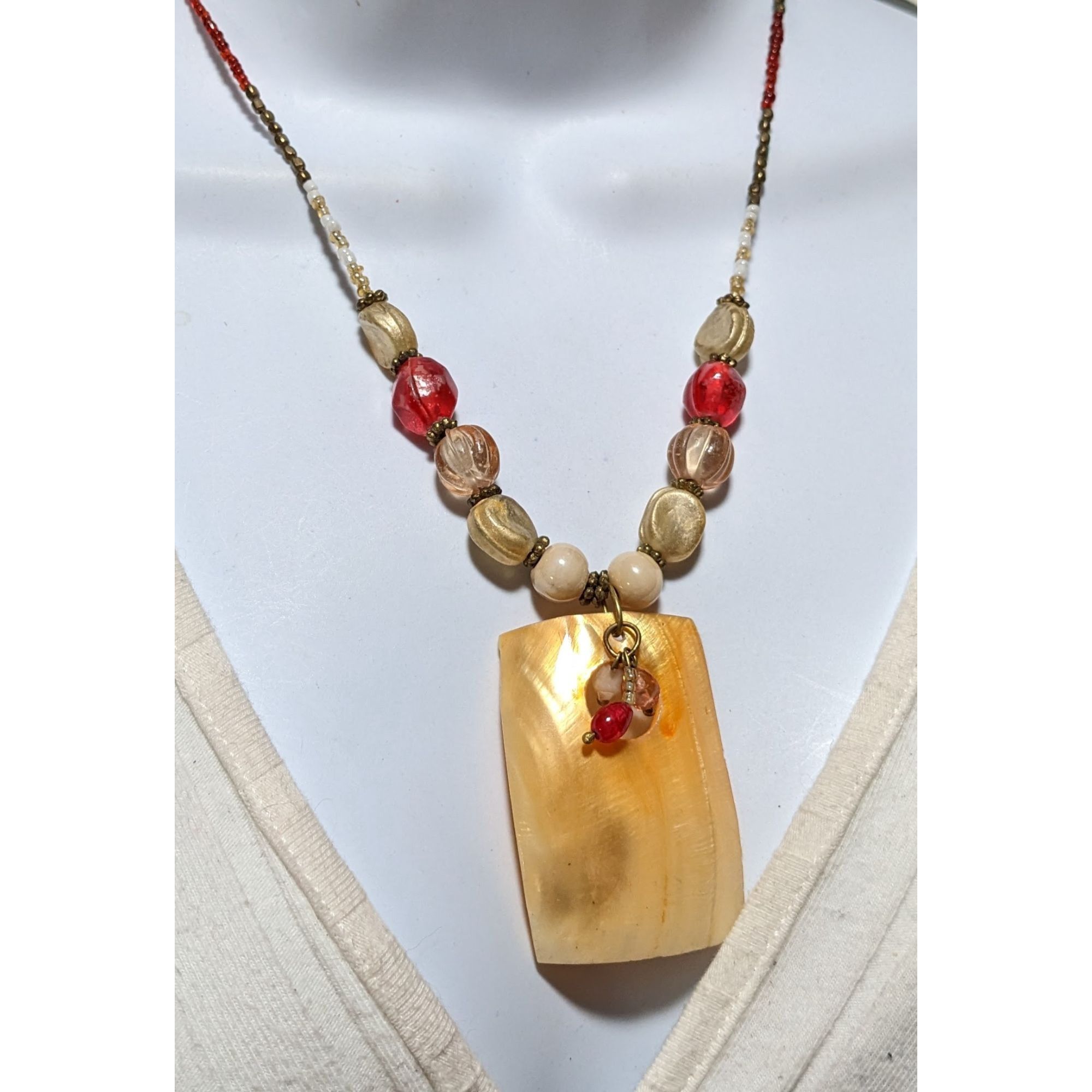 Other Beaded Shell Pendant Necklace Size ONE SIZE - 4 Thumbnail