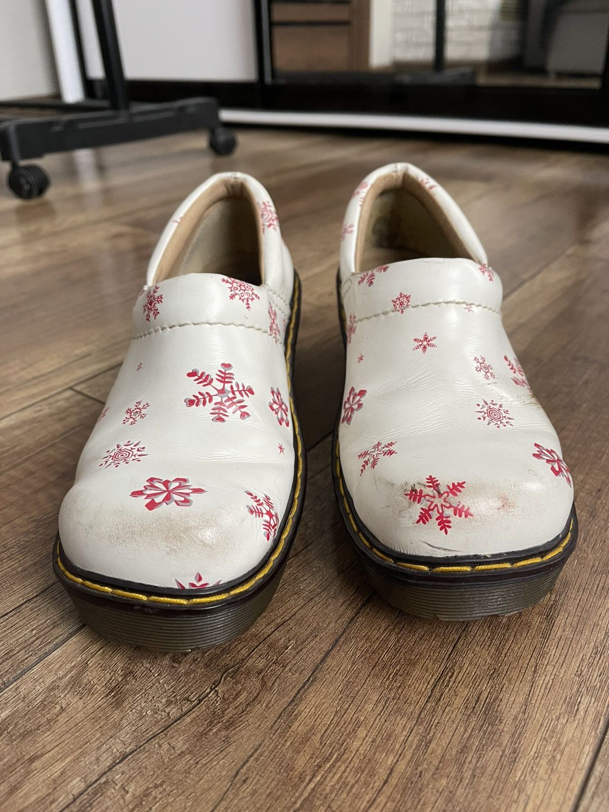 Dr. Martens Dr Martens Snowflake Boots Low Top Size US 6 / IT 36 - 9 Thumbnail