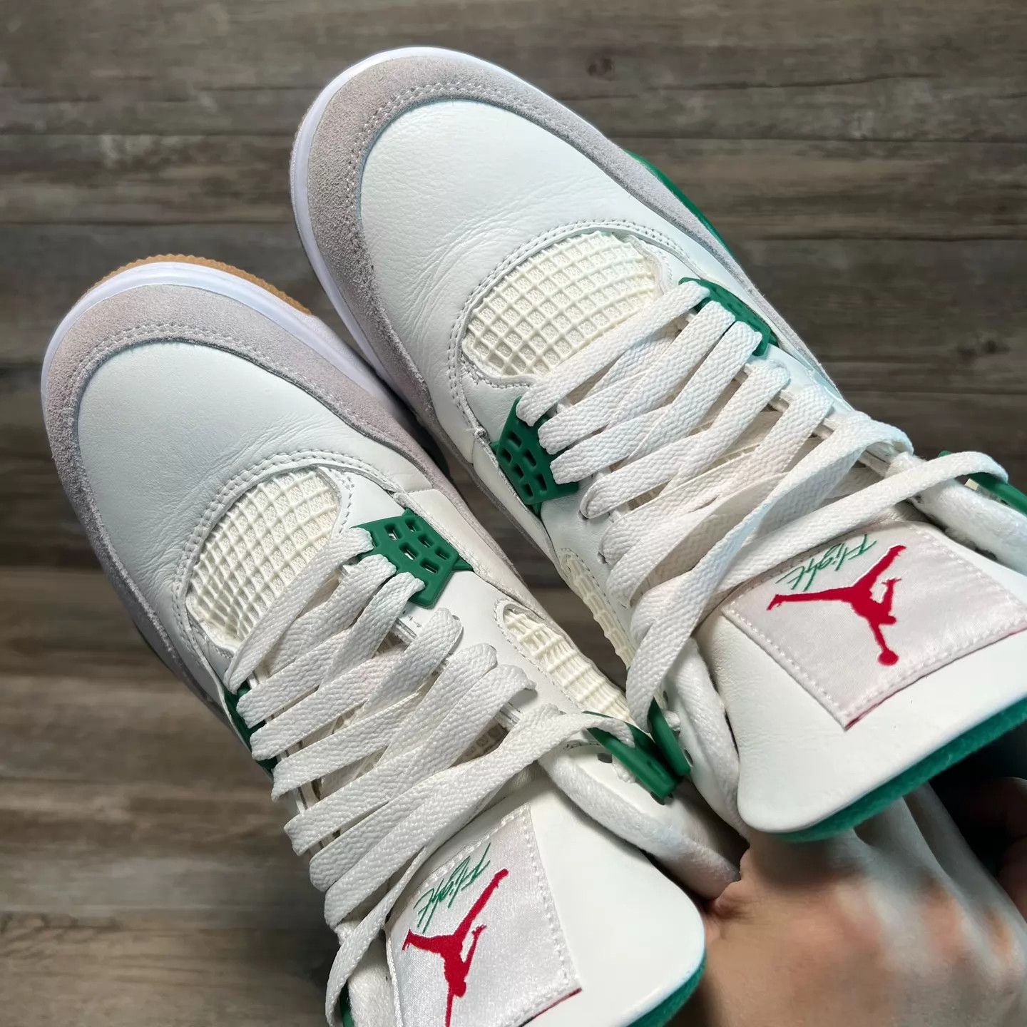 Nike AJ4 x Nike SB White Green DR5415-103 US43 Size US 10 / EU 43 - 5 Thumbnail