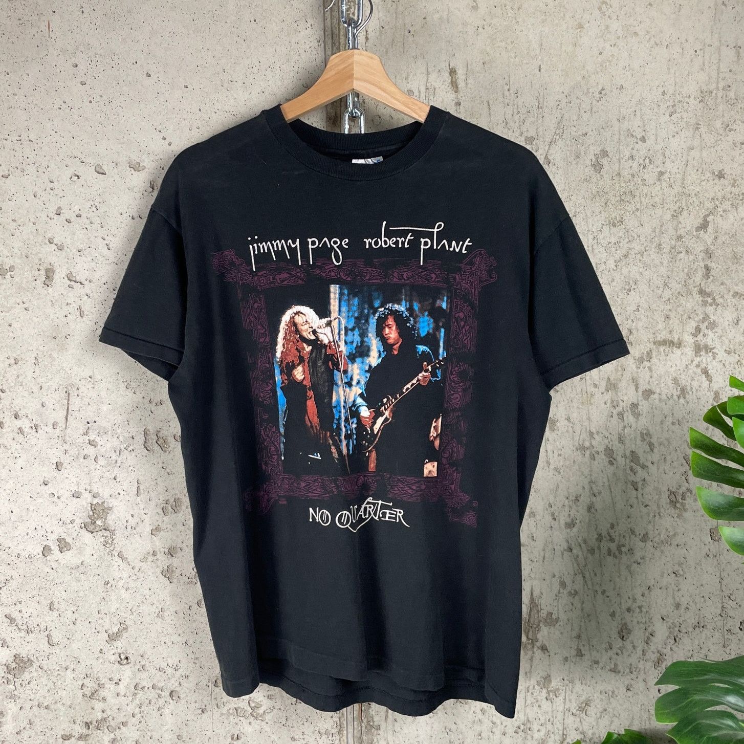 Hanes Jimmy Page 1995 Robert Plant World Tour Merch Large Shirt Size US L / EU 52-54 / 3 - 1 Thumbnail