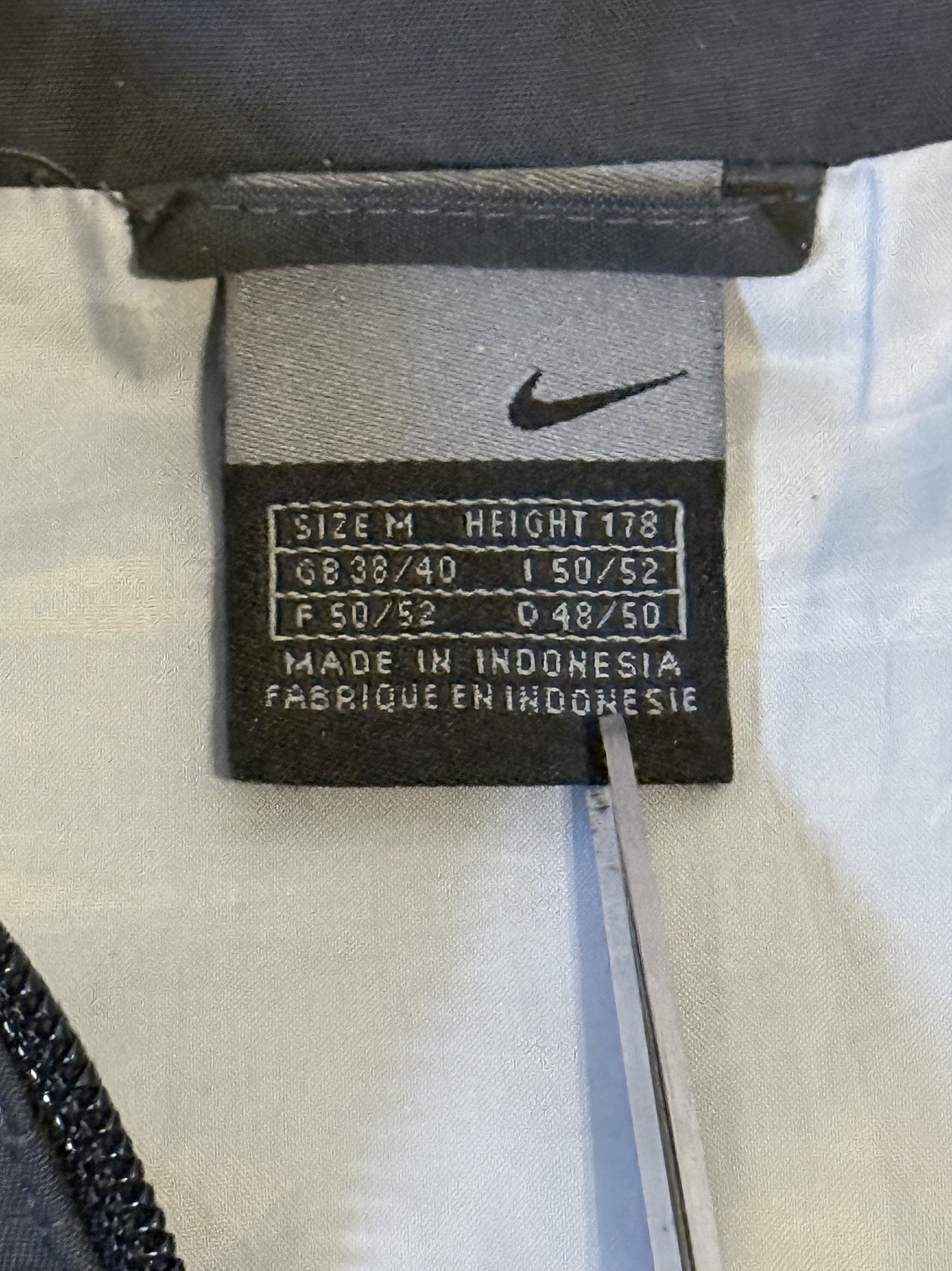Nike Fc Valencia 2003/04 Track Jacket Size US M / EU 48-50 / 2 - 4 Thumbnail
