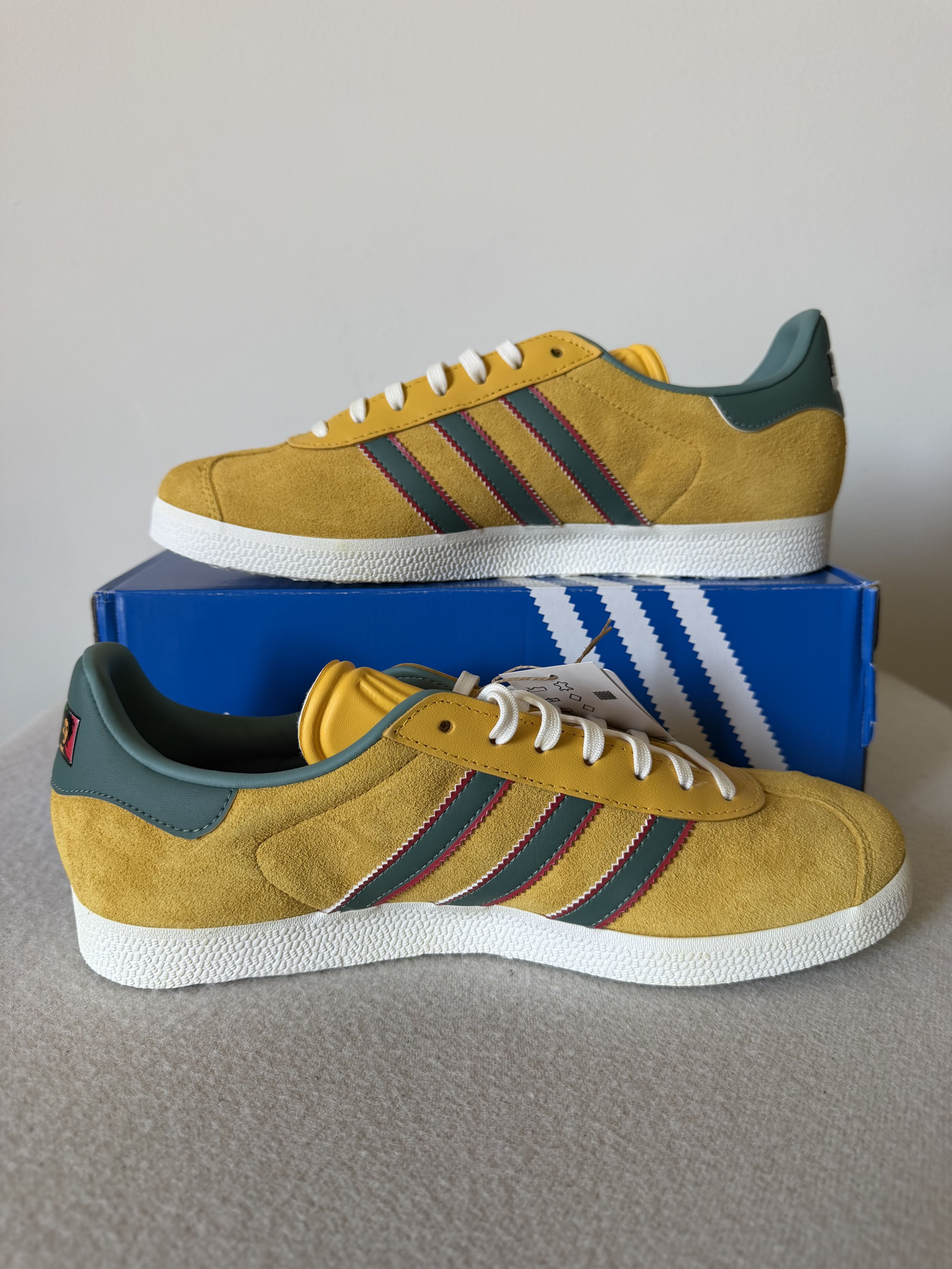 Adidas × Bob Marley Adidas Bob Marley Gazelle in Gold Size US 10 / EU 43 - 3 Thumbnail