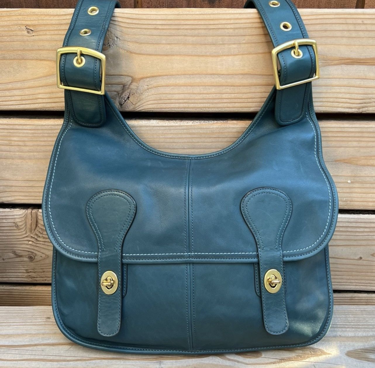 【COACH】Erin Shoulder Bag NWT Coach Erin Shoulder Bag Refined pebble Leather CAQ86