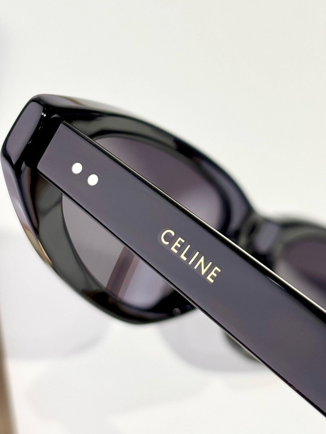 Celine CELINE Black Cat-Eye Sunglasses – Elegant and Timeless Size ONE SIZE - 9 Thumbnail