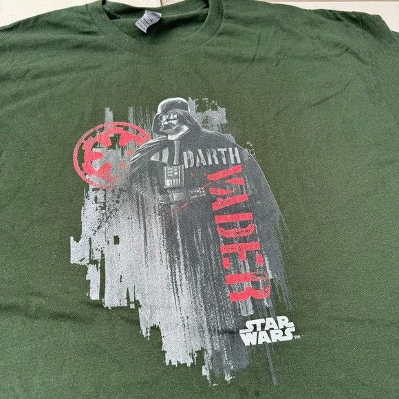Star Wars NEW STAR WARS DARTH VADER IMPERIAL EMBLEM GREEN T-SHIRT XL Size US XL / EU 56 / 4 - 2 Thumbnail