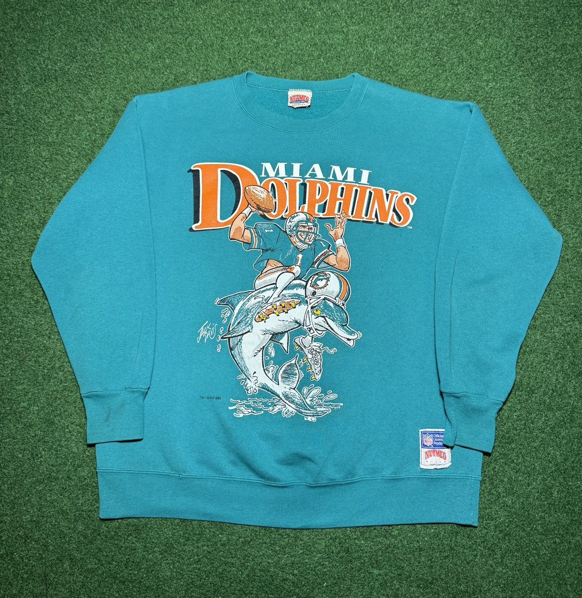 Nutmeg Vintage 90s Miami Dolphins RARE Retro Nutmeg Sweatshirt Size US XL / EU 56 / 4 - 1 Thumbnail