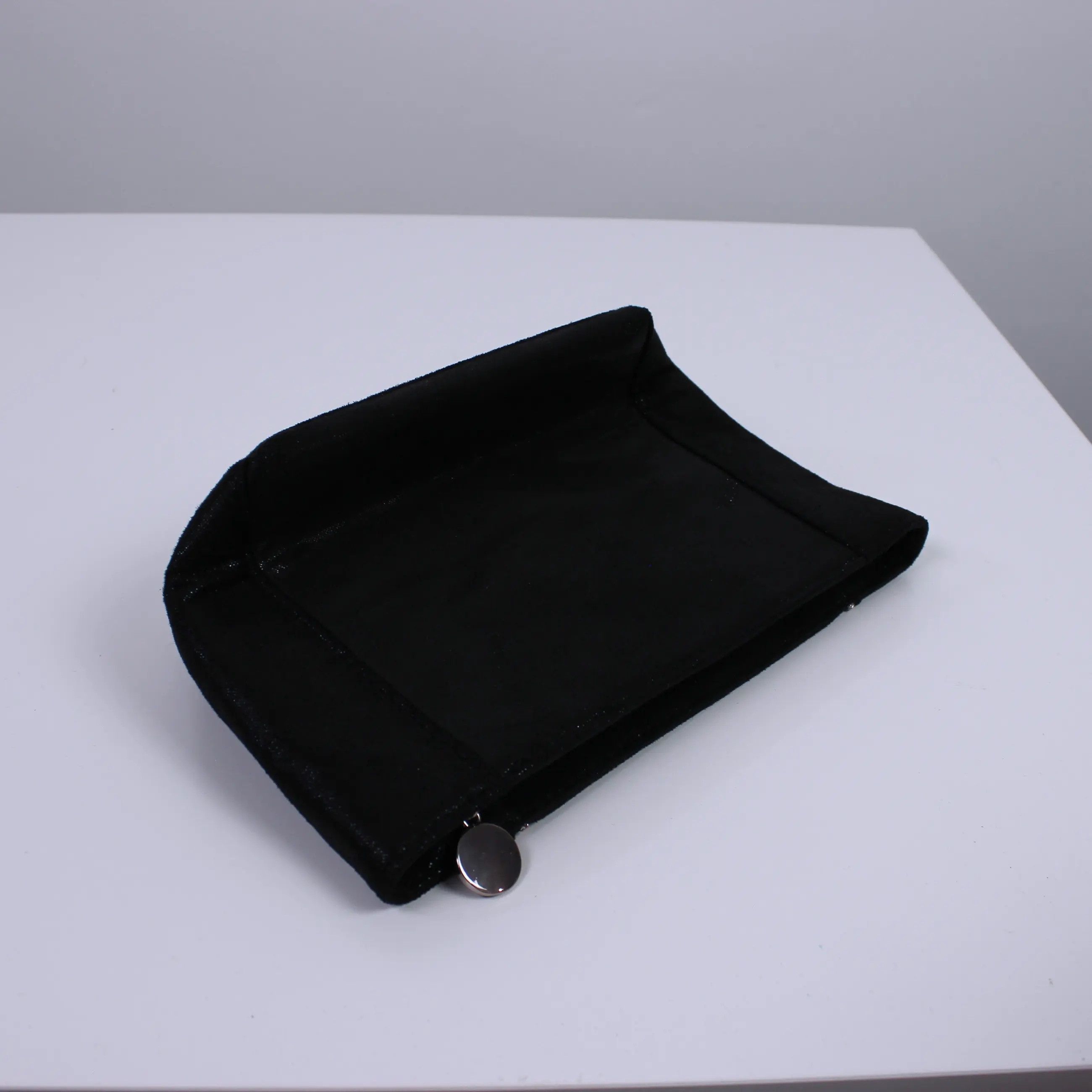 Yves Saint Laurent Yves Saint Laurent YSL beauty small cosmetic clothes bag Size ONE SIZE - 4 Thumbnail