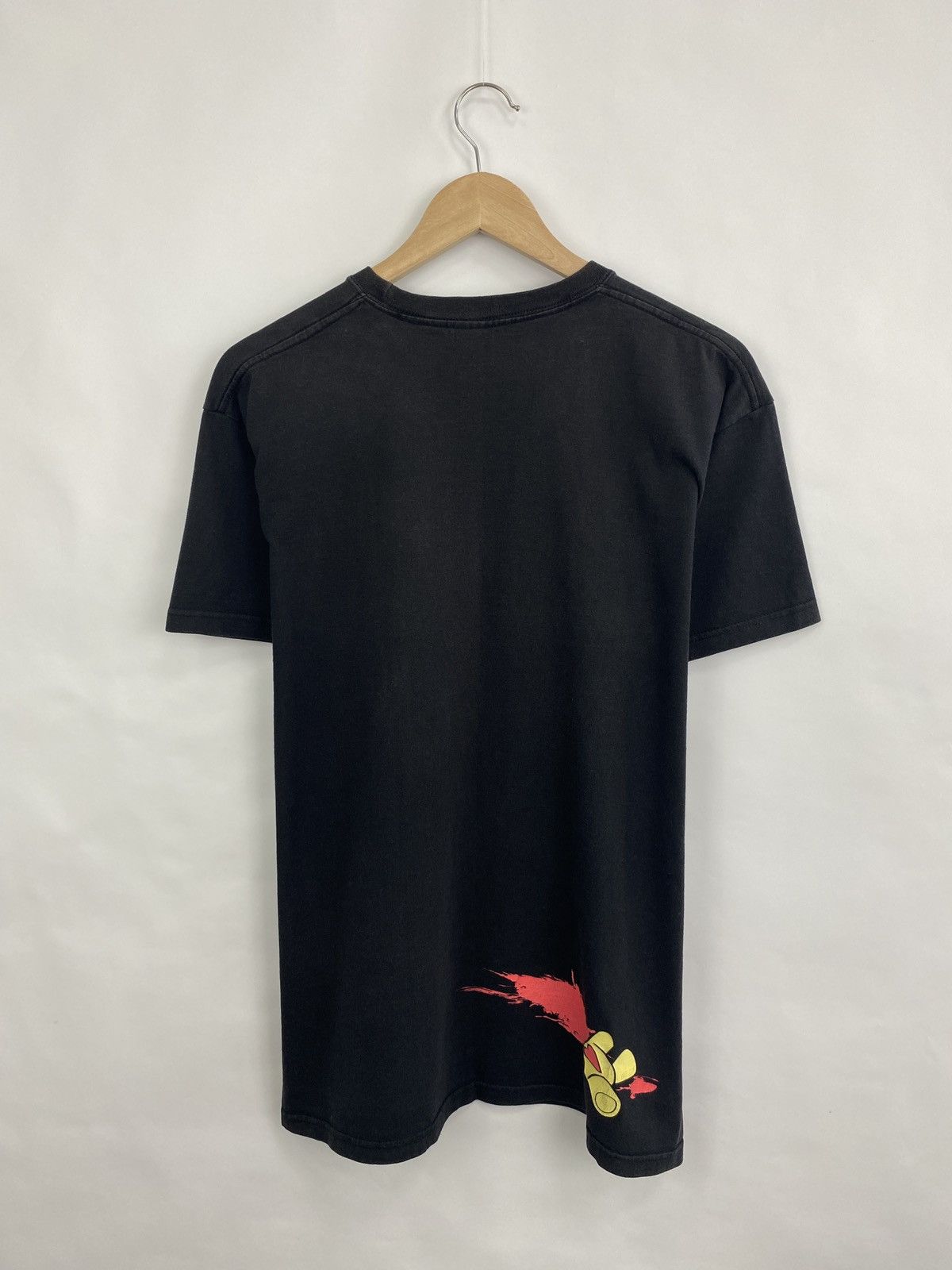 Japanese Brand × Vintage 🇺🇸 Vintage Y2K Hello Kitty Killing Bears Death Blood T-Shirt Size US L / EU 52-54 / 3 - 6 Thumbnail