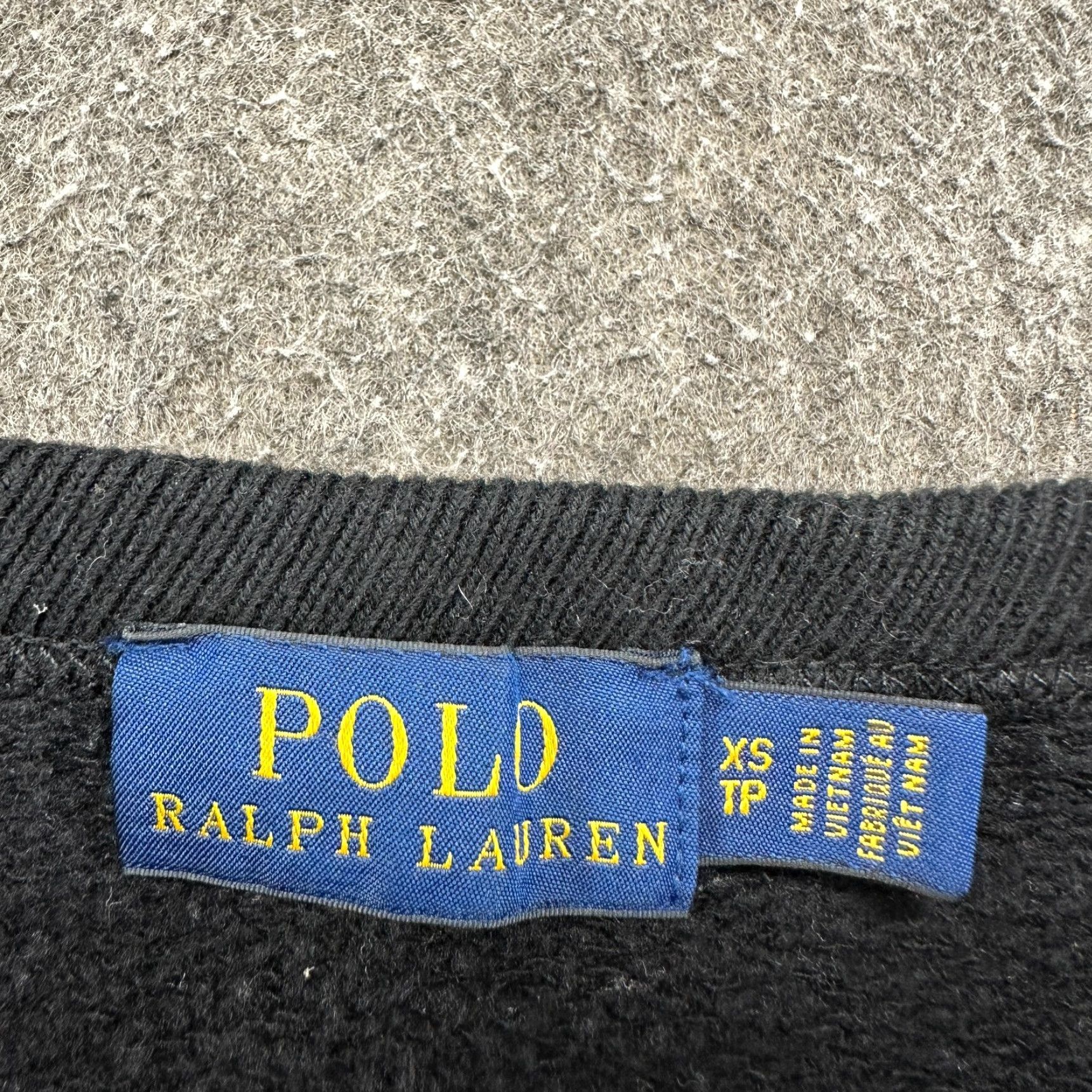 Polo Ralph Lauren VINTAGE Polo Ralph Lauren Sweatshirt Women XS Black Crew Neck Long Sleeve Pullover 90s Sports Outdoor Fifth Avenue New York Size XS / US 0-2 / IT 36-38 - 4 Thumbnail