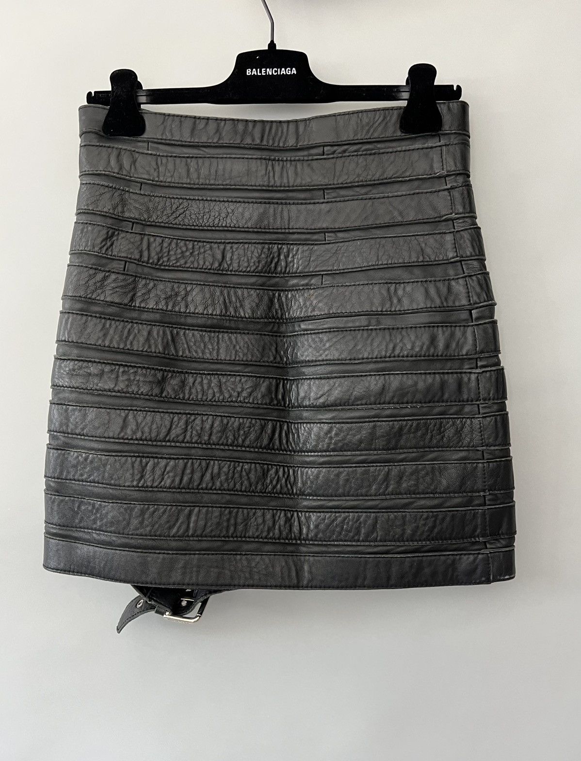 Dolce & Gabbana SS03 Dolce & Gabbana ‘Sex’ Leather Belt Skirt Size 30" / US 8 / IT 44 - 7 Thumbnail