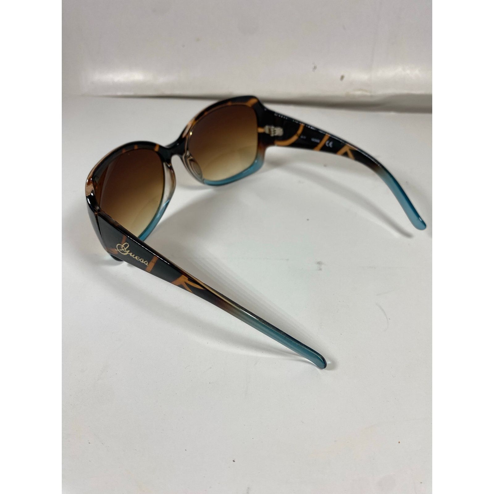 Guess Guess Sunglasses Tortoise and Blue Gradient Lenses Size ONE SIZE - 9 Thumbnail