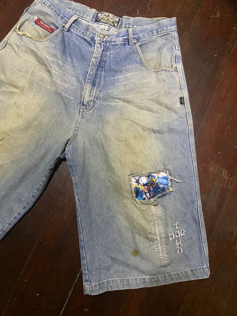 Dogtown Dogtown black dragon distressed denim jeans short pants Size US 35 - 3 Thumbnail