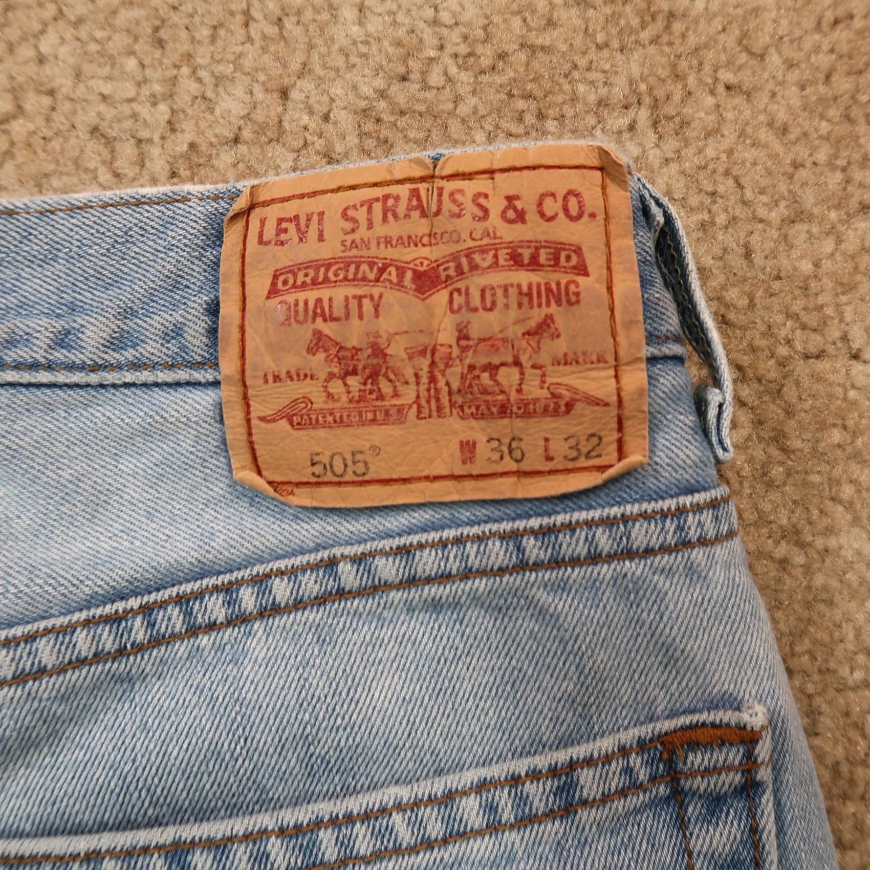 Levi's Levi's 505 Regular Fit Straight Leg Jeans Men's 36x32 Blue Denim Distressed Jeans Size US 36 / EU 52 - 7 Thumbnail