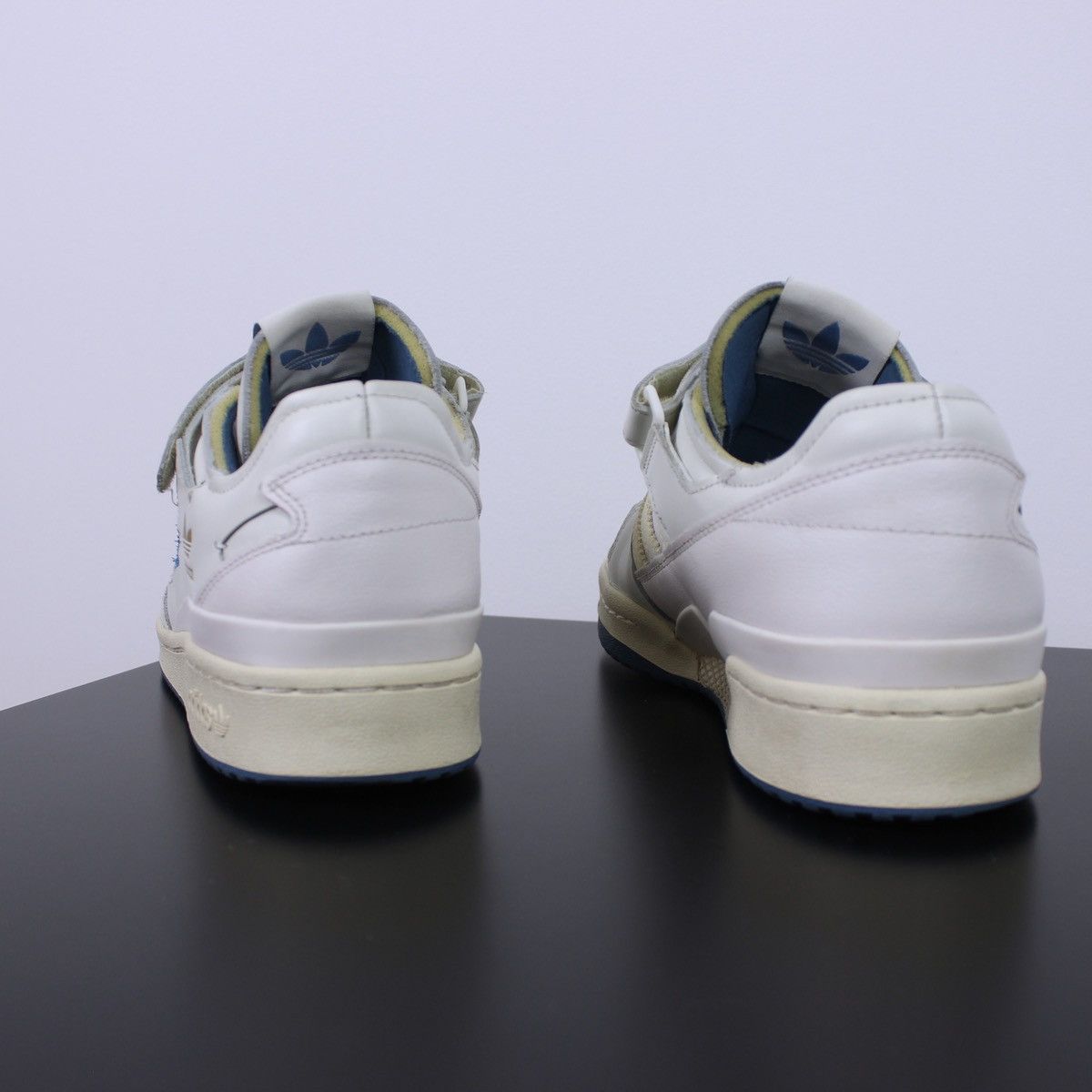Adidas ADIDAS FORUM 84 LOW 'WHITE PULSE BLUE' Size US 11 / EU 44 - 4 Thumbnail