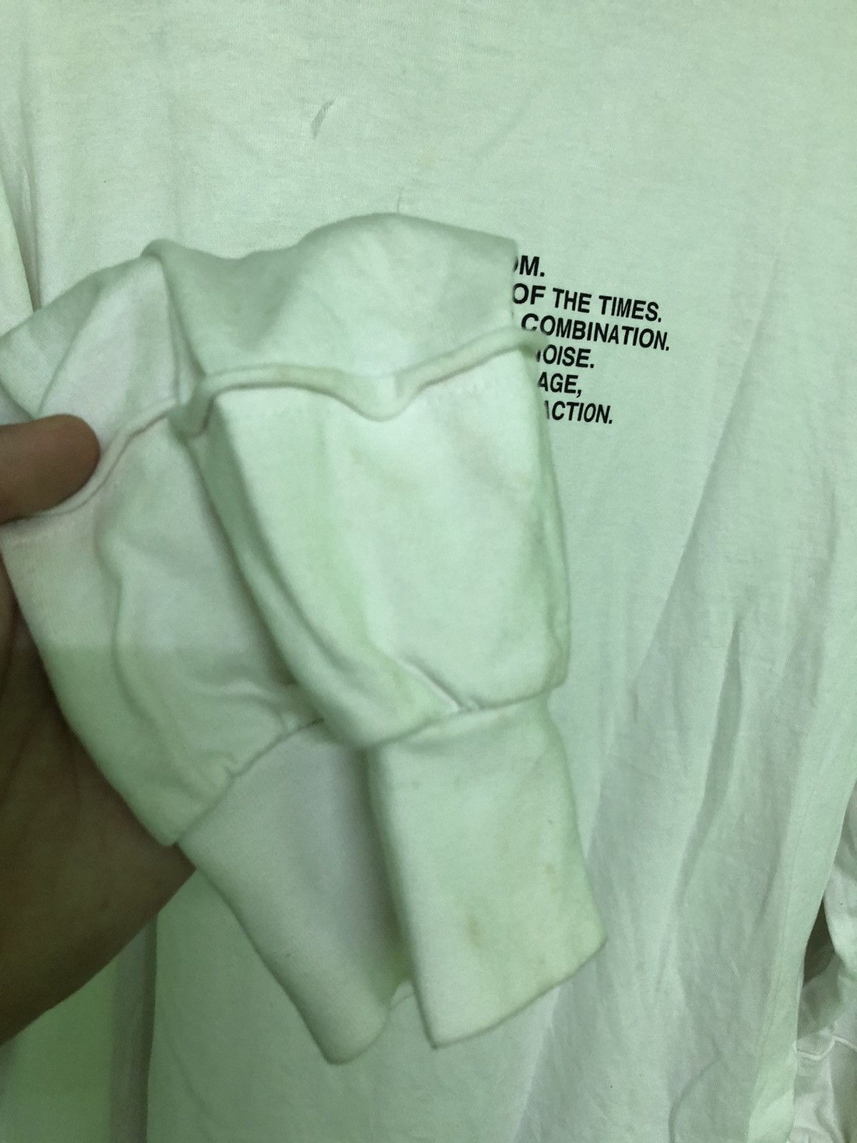 Undercover Vintage Uniqlo x Undercover Japanese Jun Takahashi Shirt Tee Size US M / EU 48-50 / 2 - 6 Thumbnail