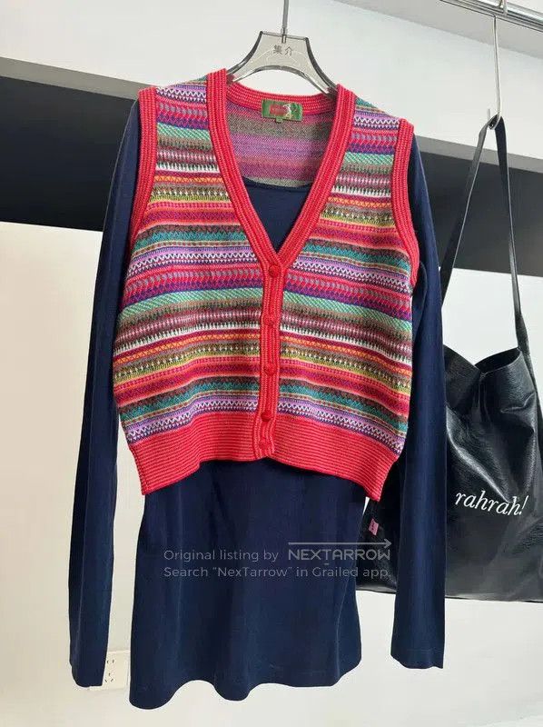 Kenzo Kenzo Red Wool Sweater Vest for Women . Size XXS / US 00 / IT 34 - 2 Thumbnail