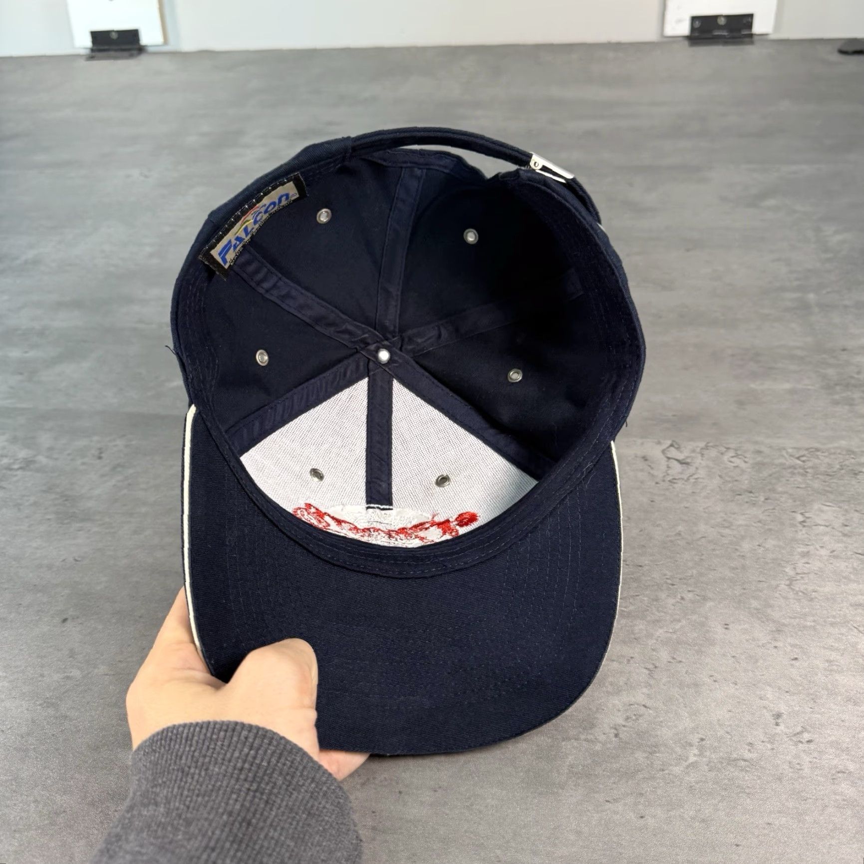 Vintage VINTAGE 90s Cheers Bar Hat Navy Red Boston Cincinnati Pub Restaurant Promo Cap Size ONE SIZE - 7 Thumbnail