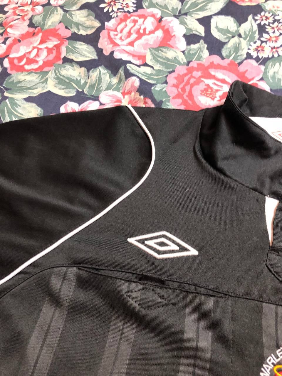 Umbro Vintage Rugby England referee jersey Size US XL / EU 56 / 4 - 5 Thumbnail