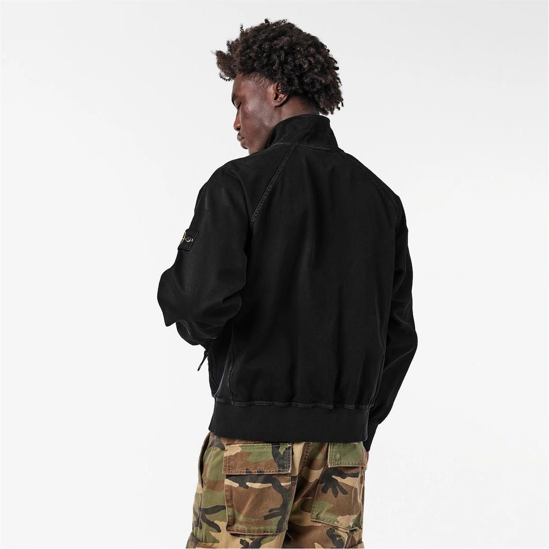 Stone Island o1g2r1mq0526 Oversized Track Jacket in Black Size US S / EU 44-46 / 1 - 3 Thumbnail