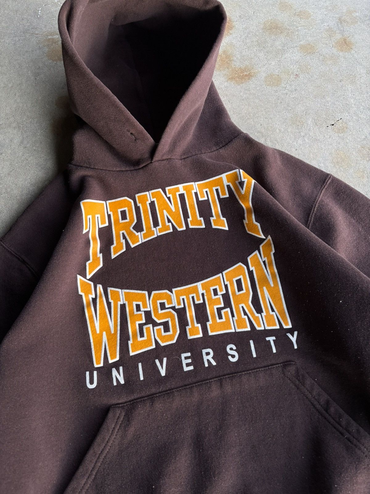 Russell Athletic Vintage 90s Trinity Western University Mocha Brown Hoodie Size US S / EU 44-46 / 1 - 3 Thumbnail